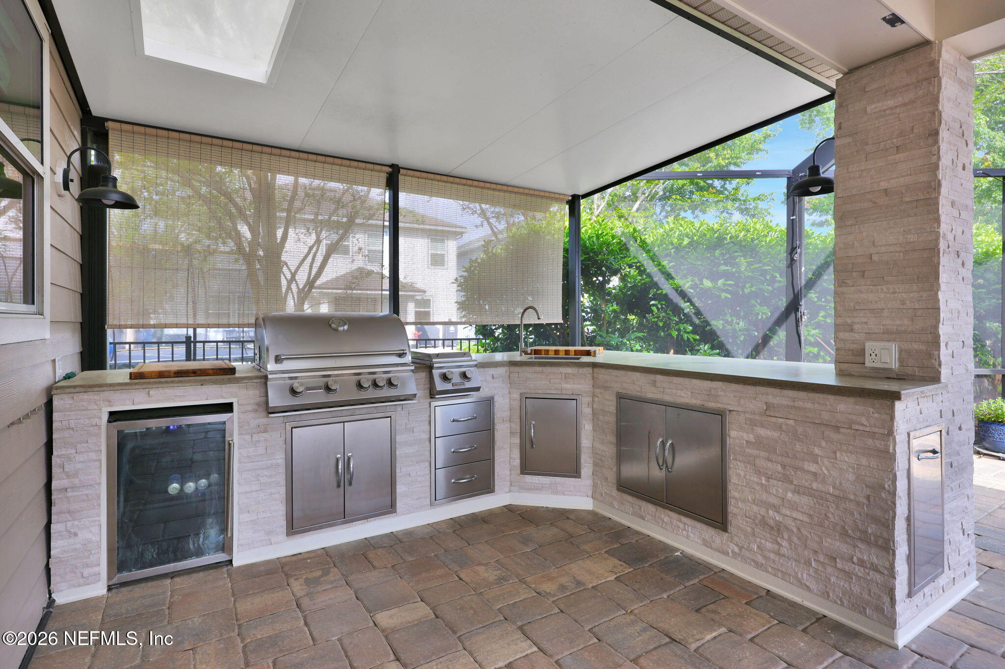 148 SCOTTSDALE Drive