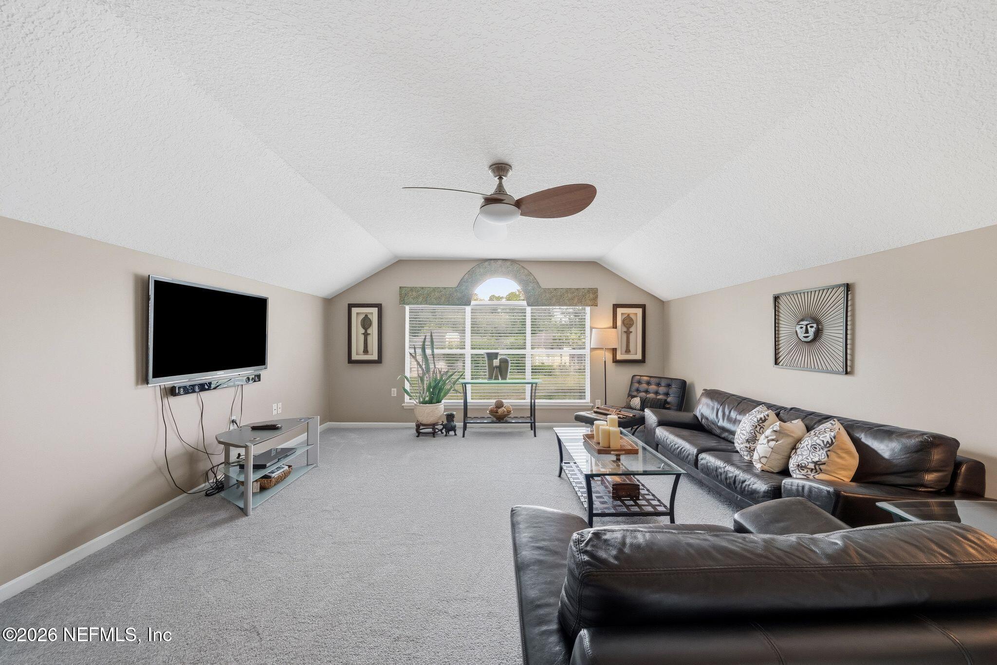 3158 COUNTRY CLUB Boulevard