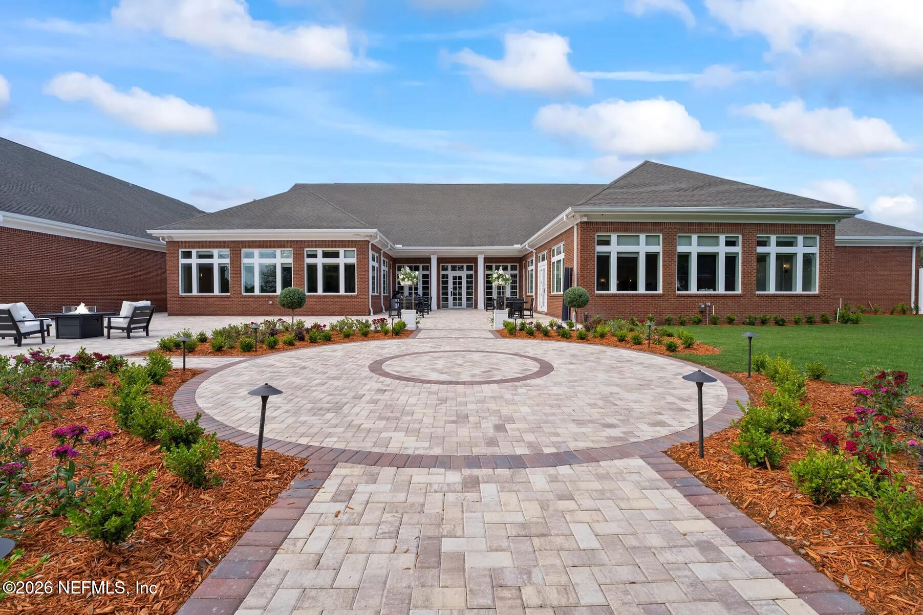 3158 COUNTRY CLUB Boulevard