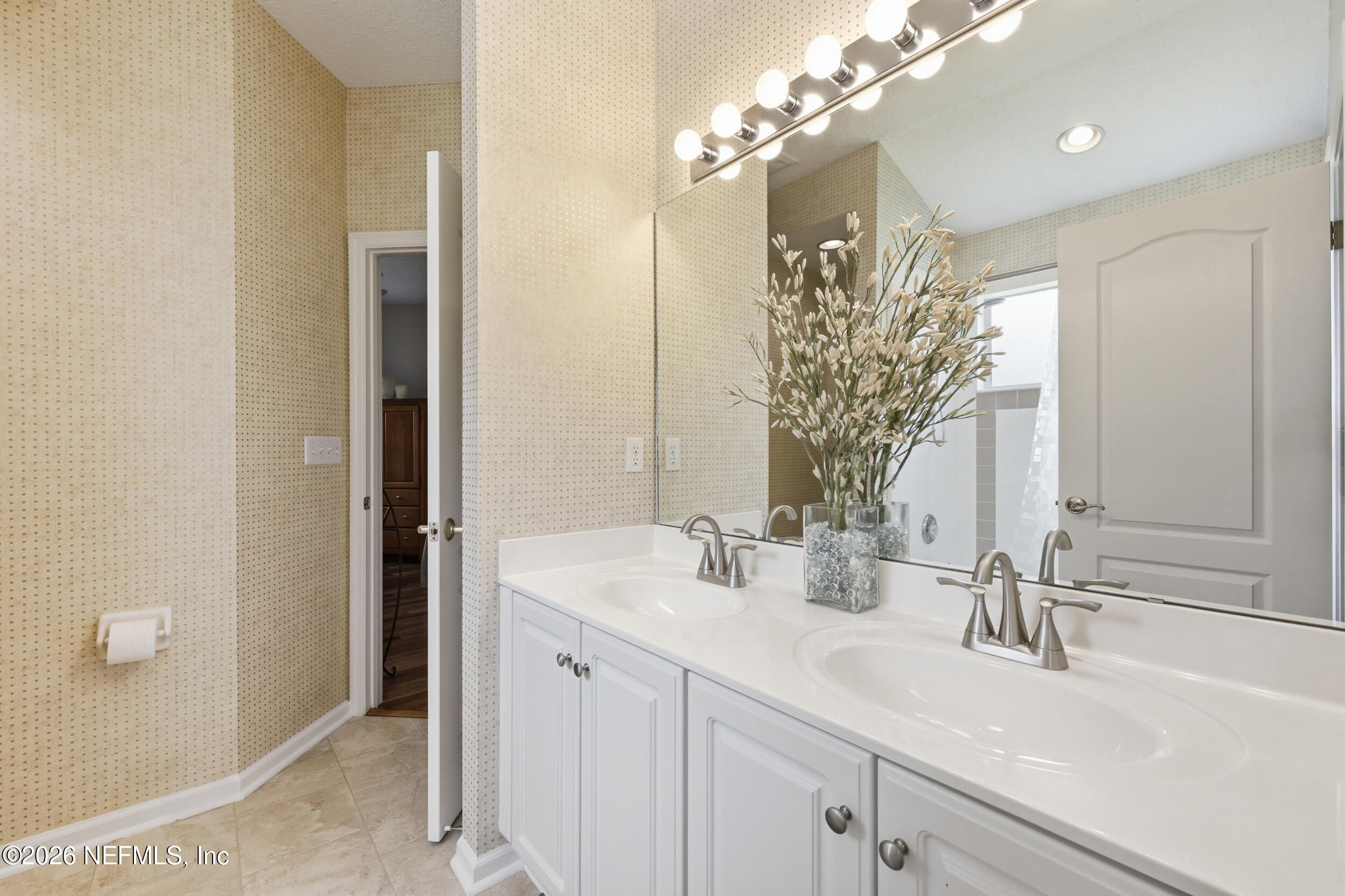 3158 COUNTRY CLUB Boulevard