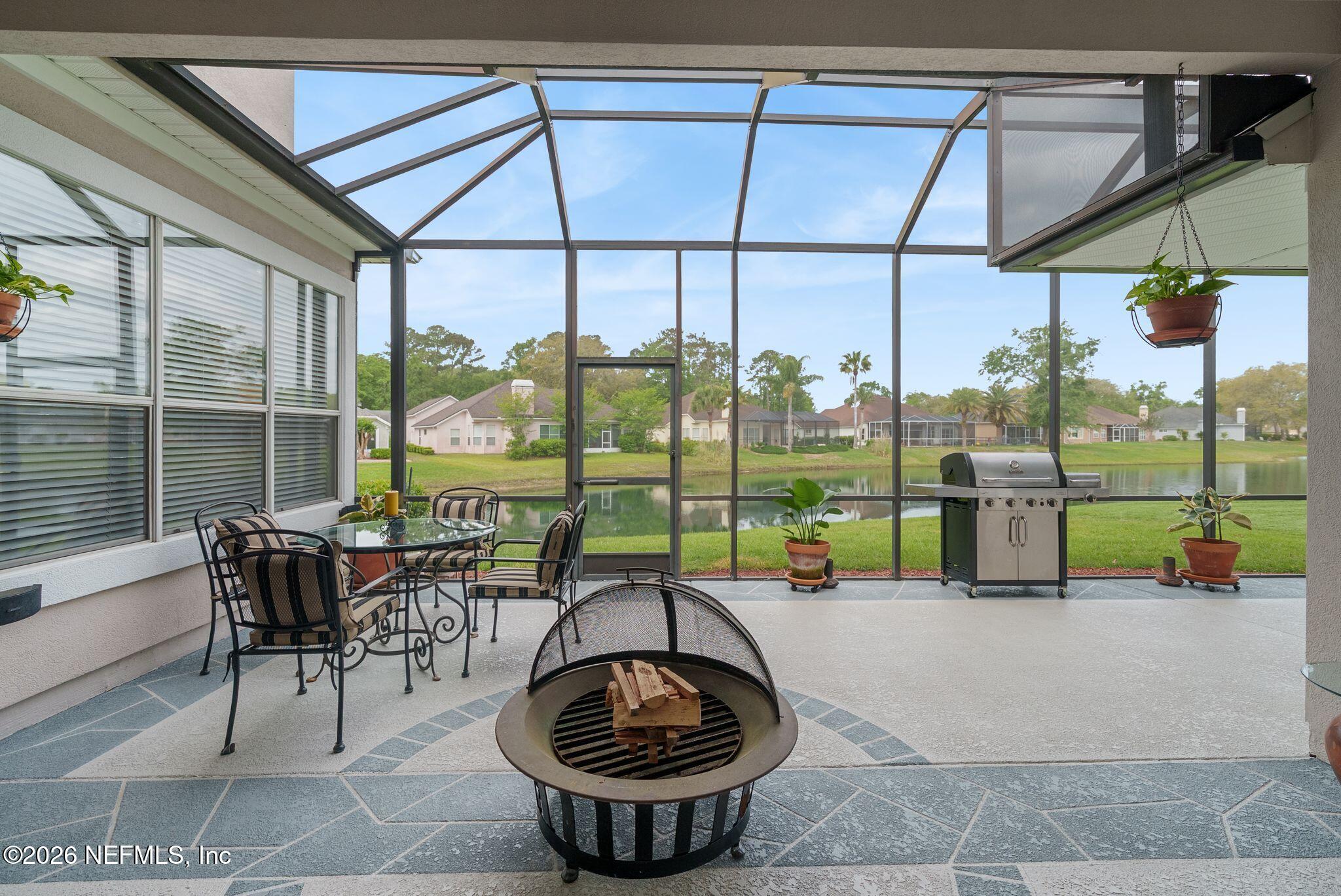 3158 COUNTRY CLUB Boulevard