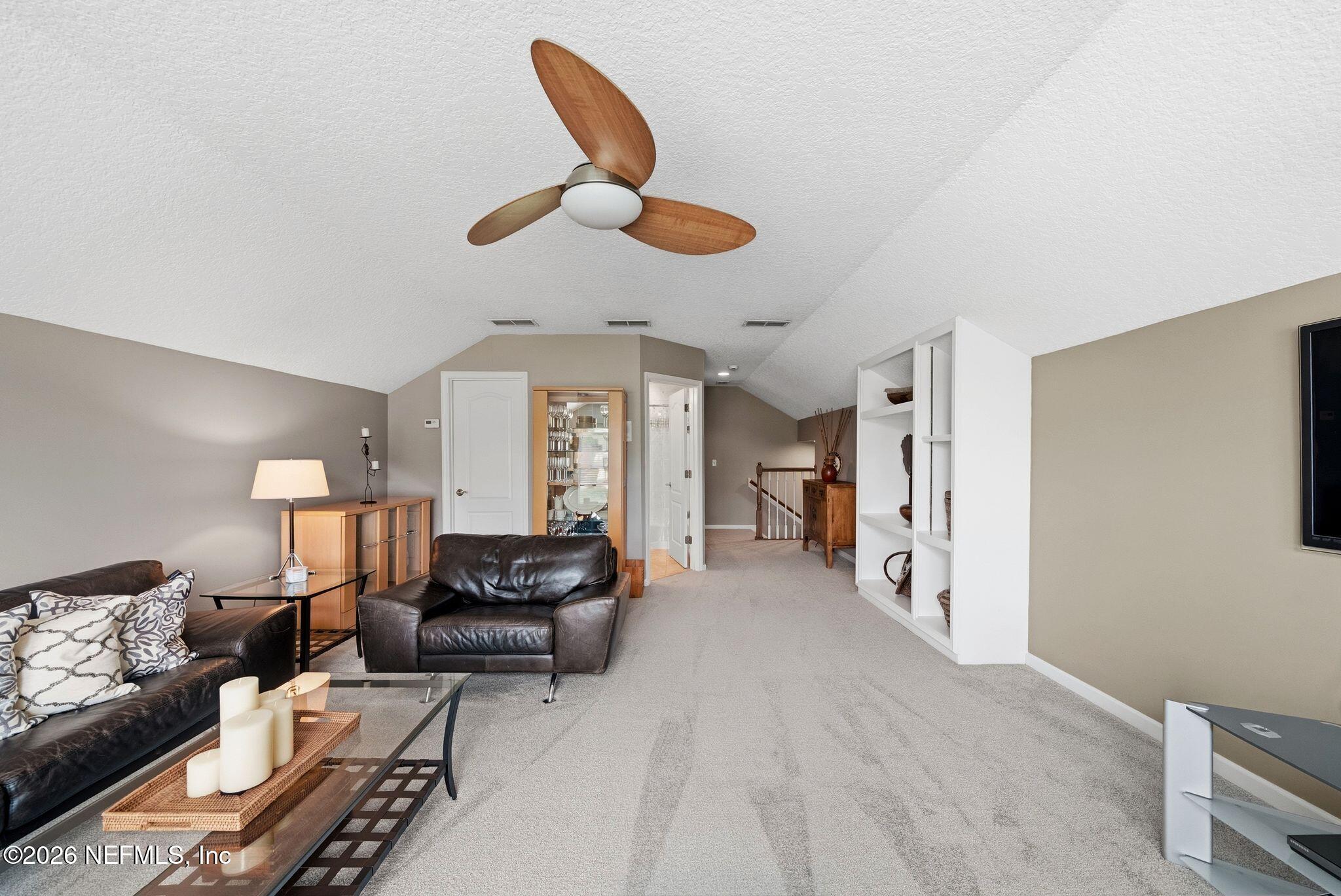 3158 COUNTRY CLUB Boulevard