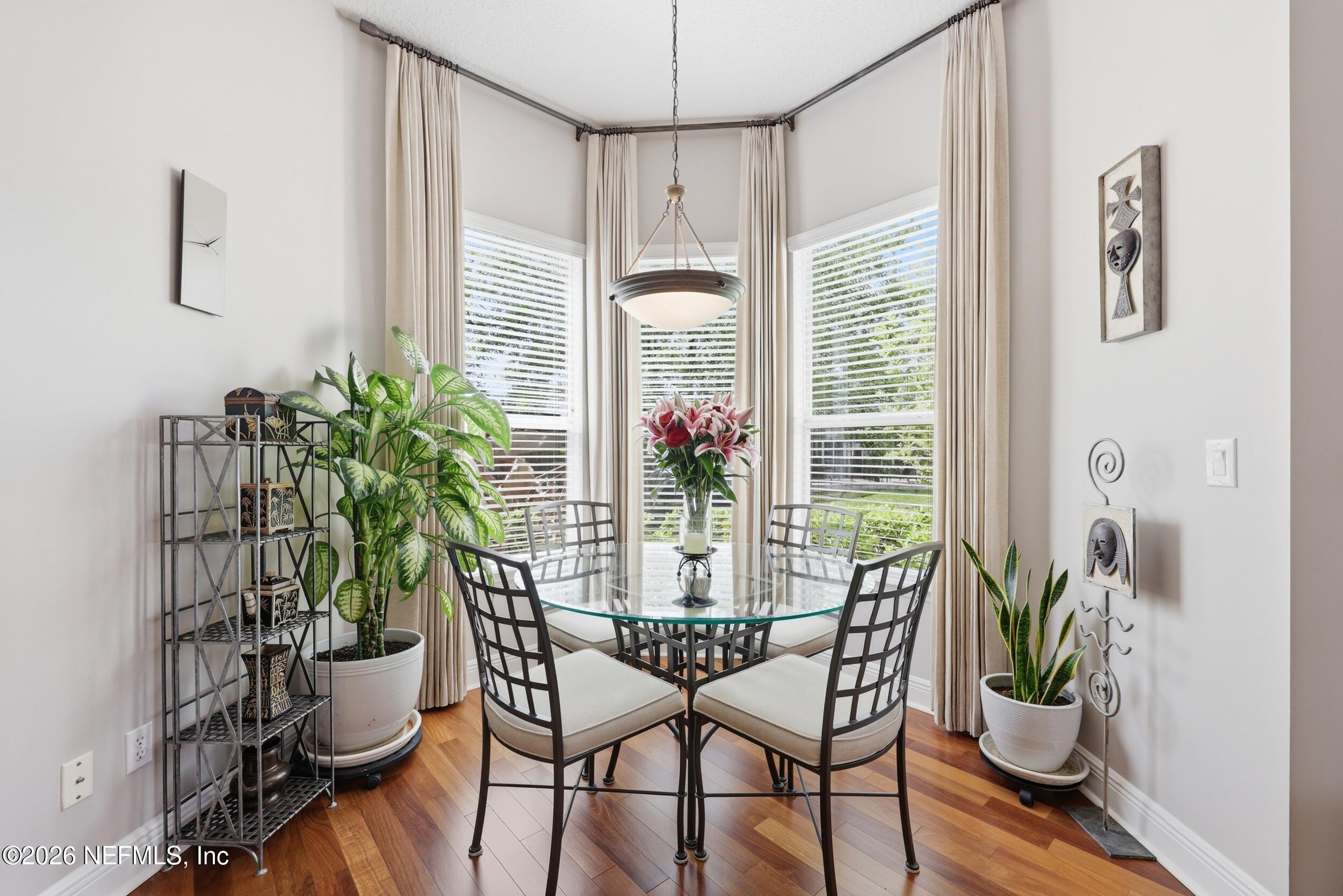 3158 COUNTRY CLUB Boulevard