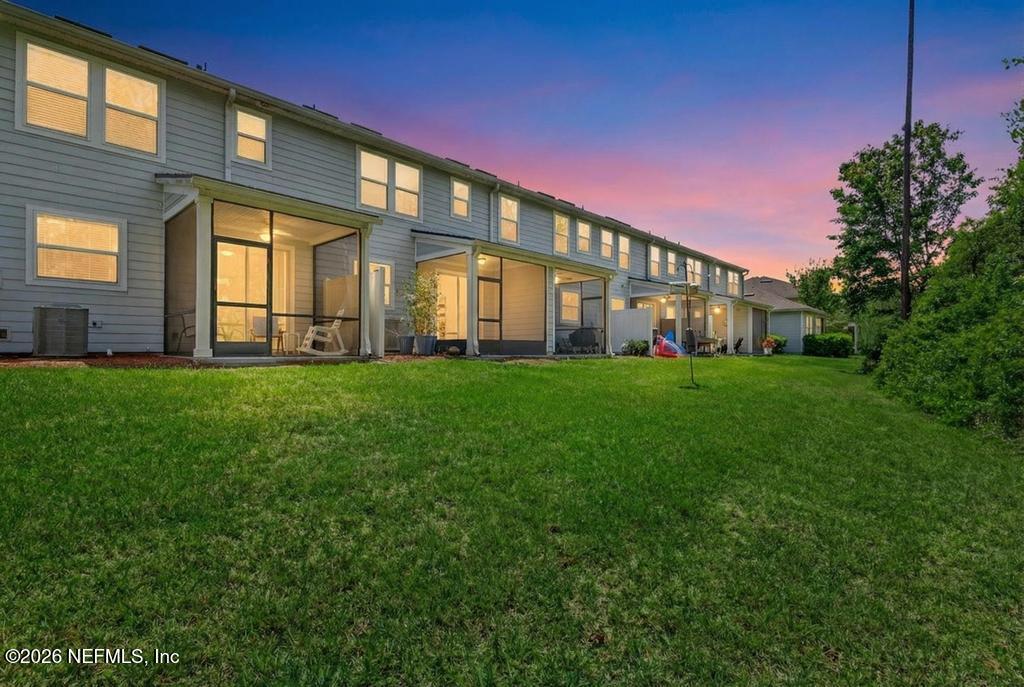 381 RICHMOND Drive, St. Johns