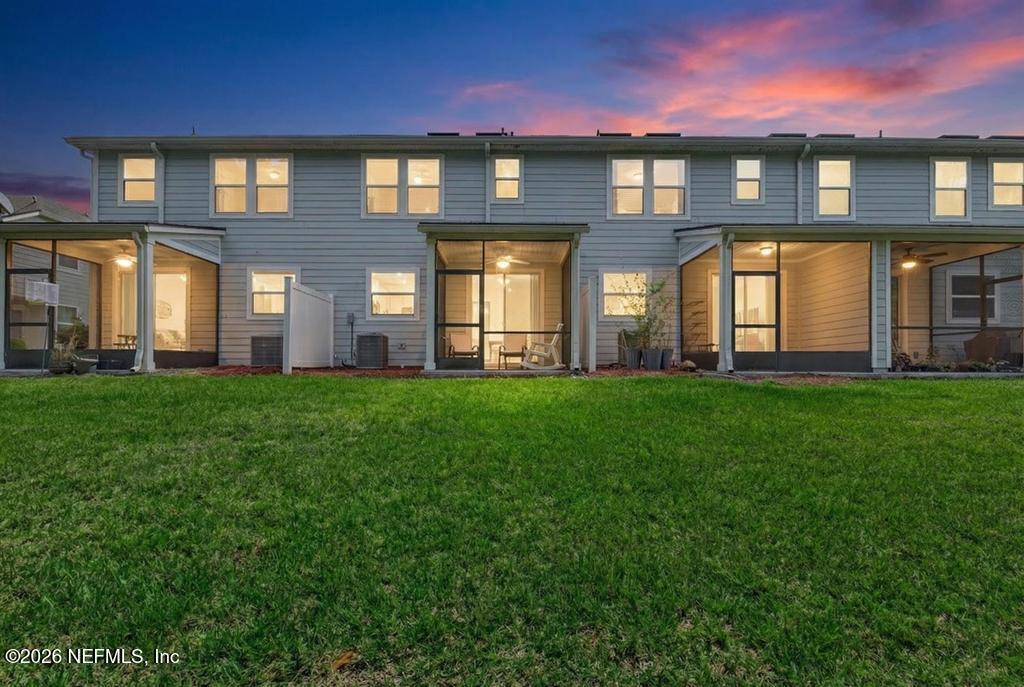 381 RICHMOND Drive, St. Johns