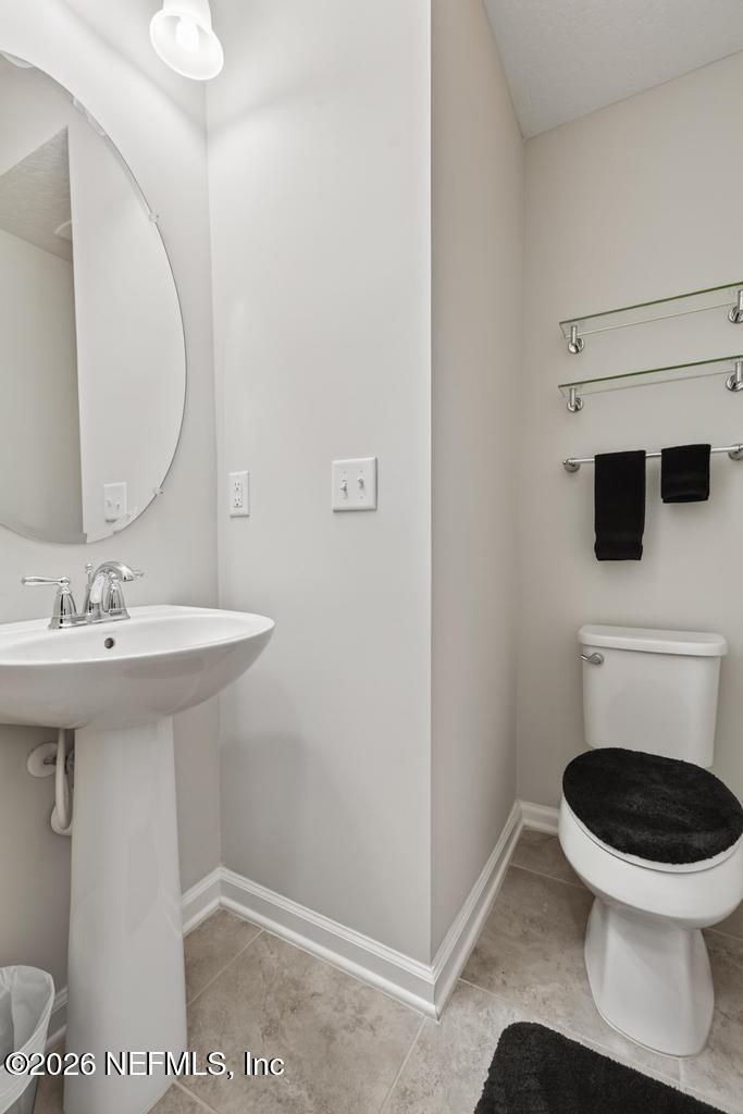 381 RICHMOND Drive, St. Johns