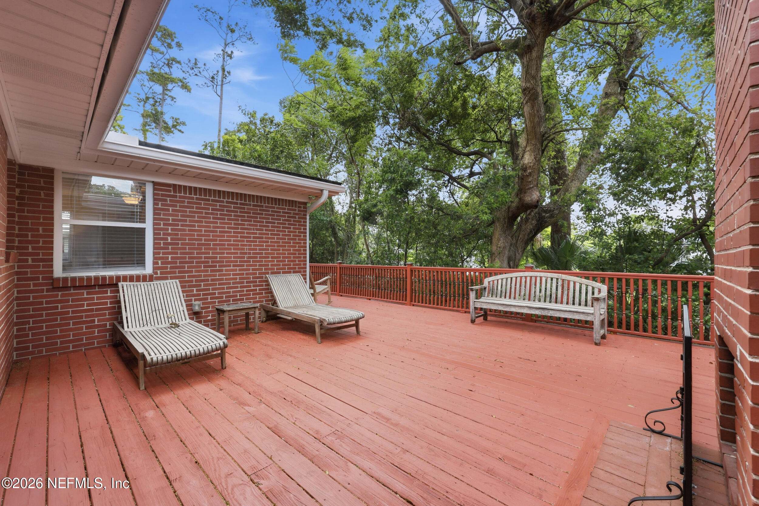 1524 SHIRL Lane