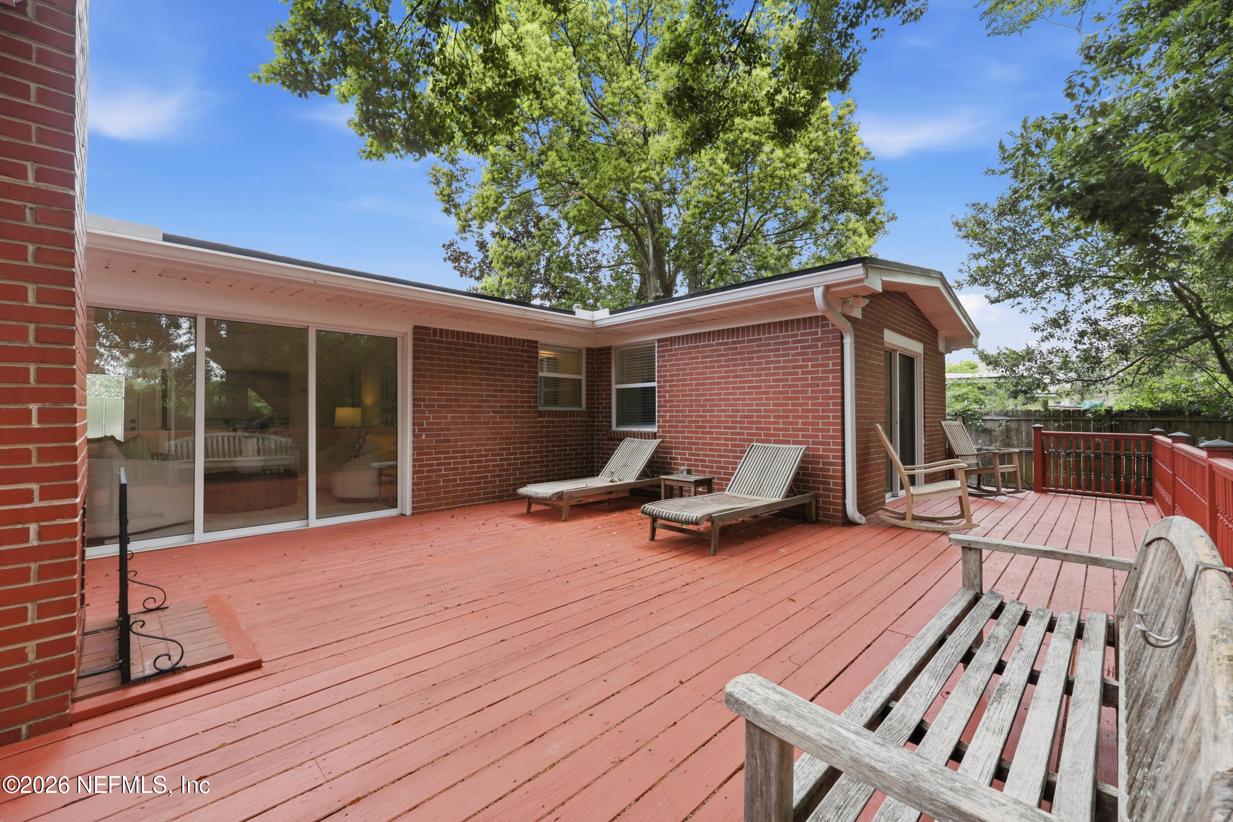 1524 SHIRL Lane