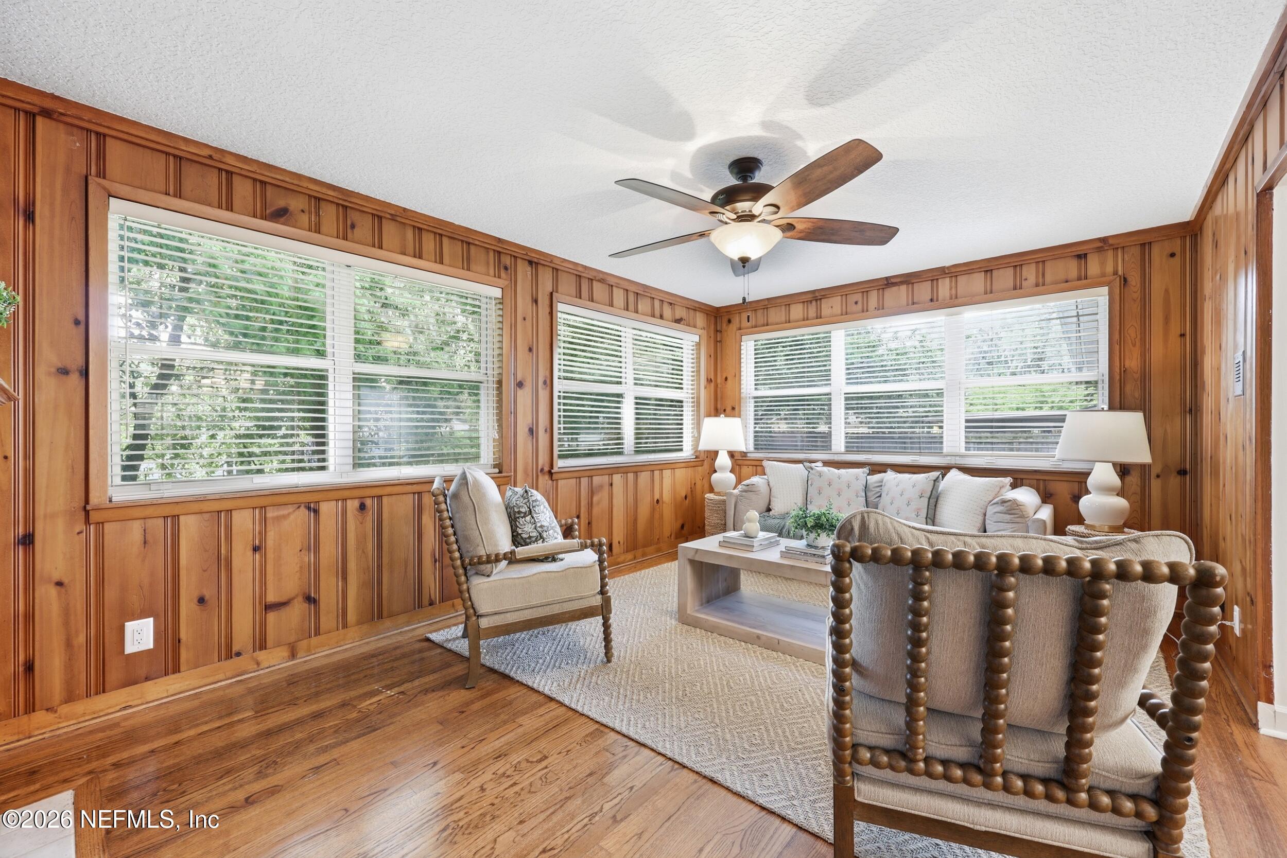 1524 SHIRL Lane