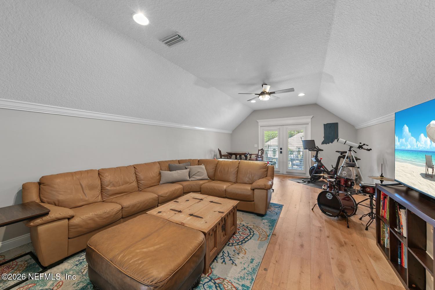 299 CLEARWATER Drive