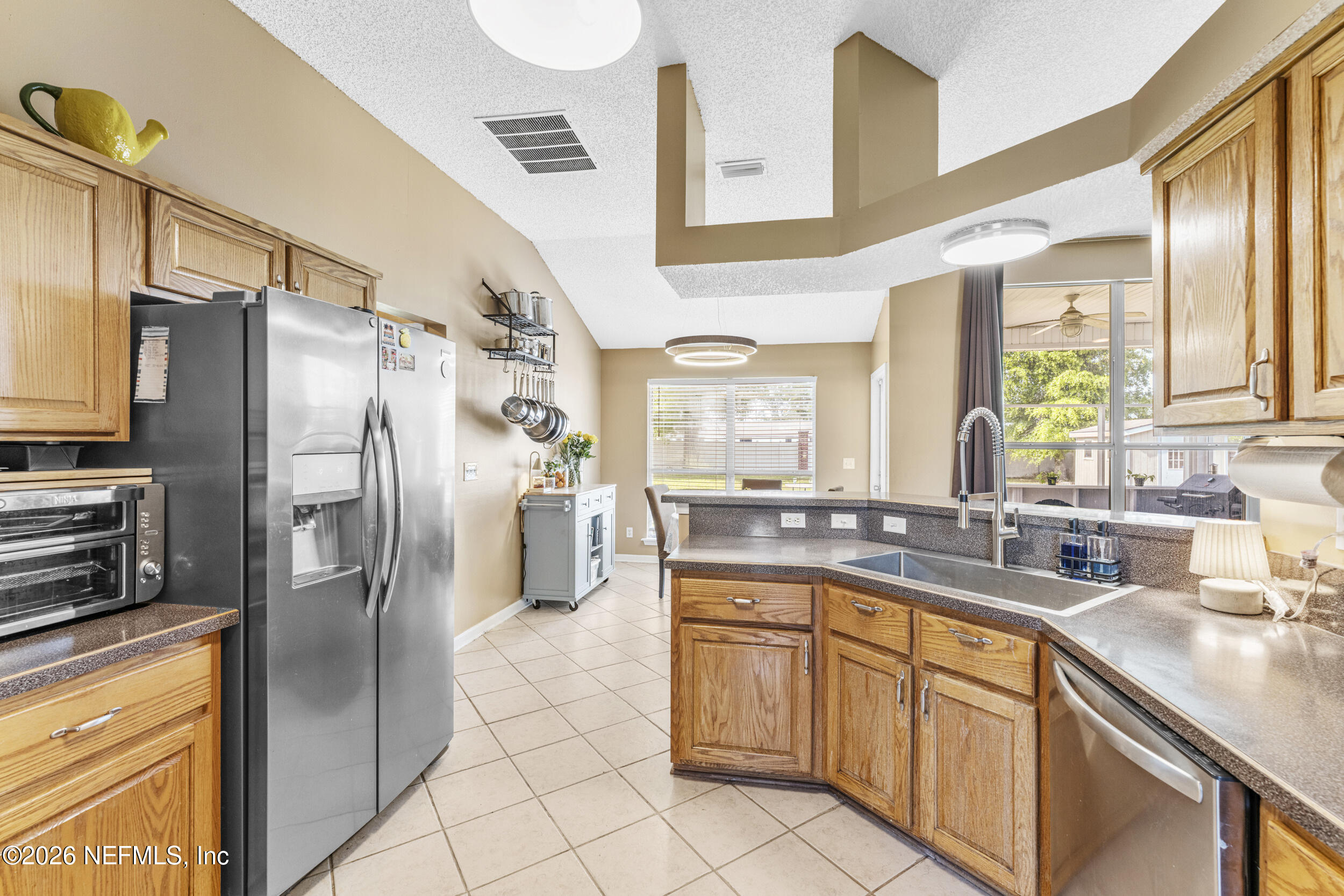 3910 SELIG Court