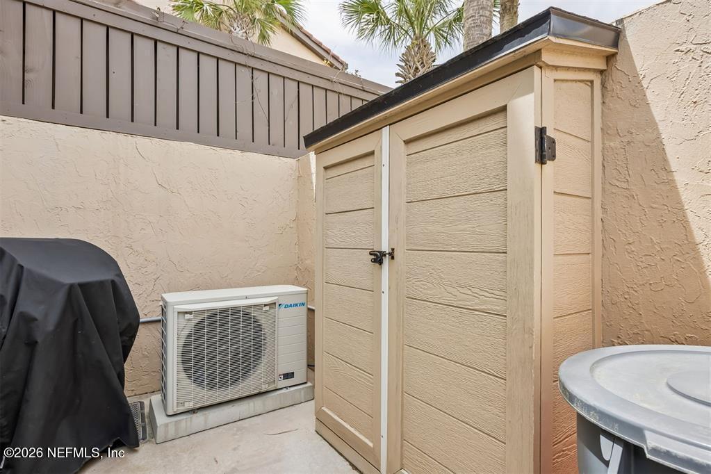 1417 BEACH WALKER Road