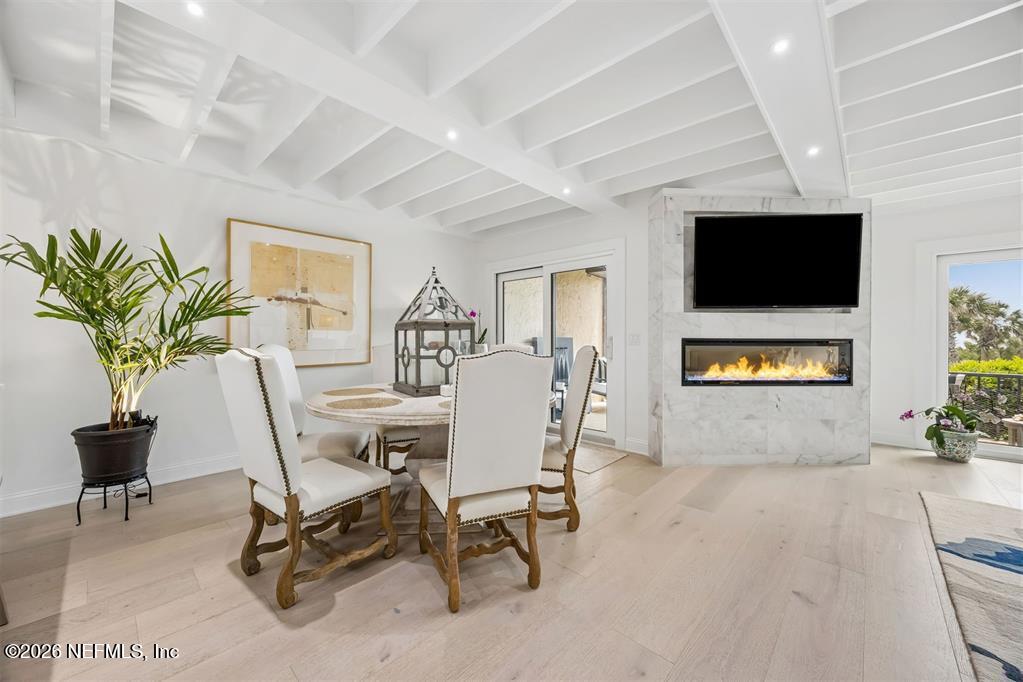 1417 BEACH WALKER Road