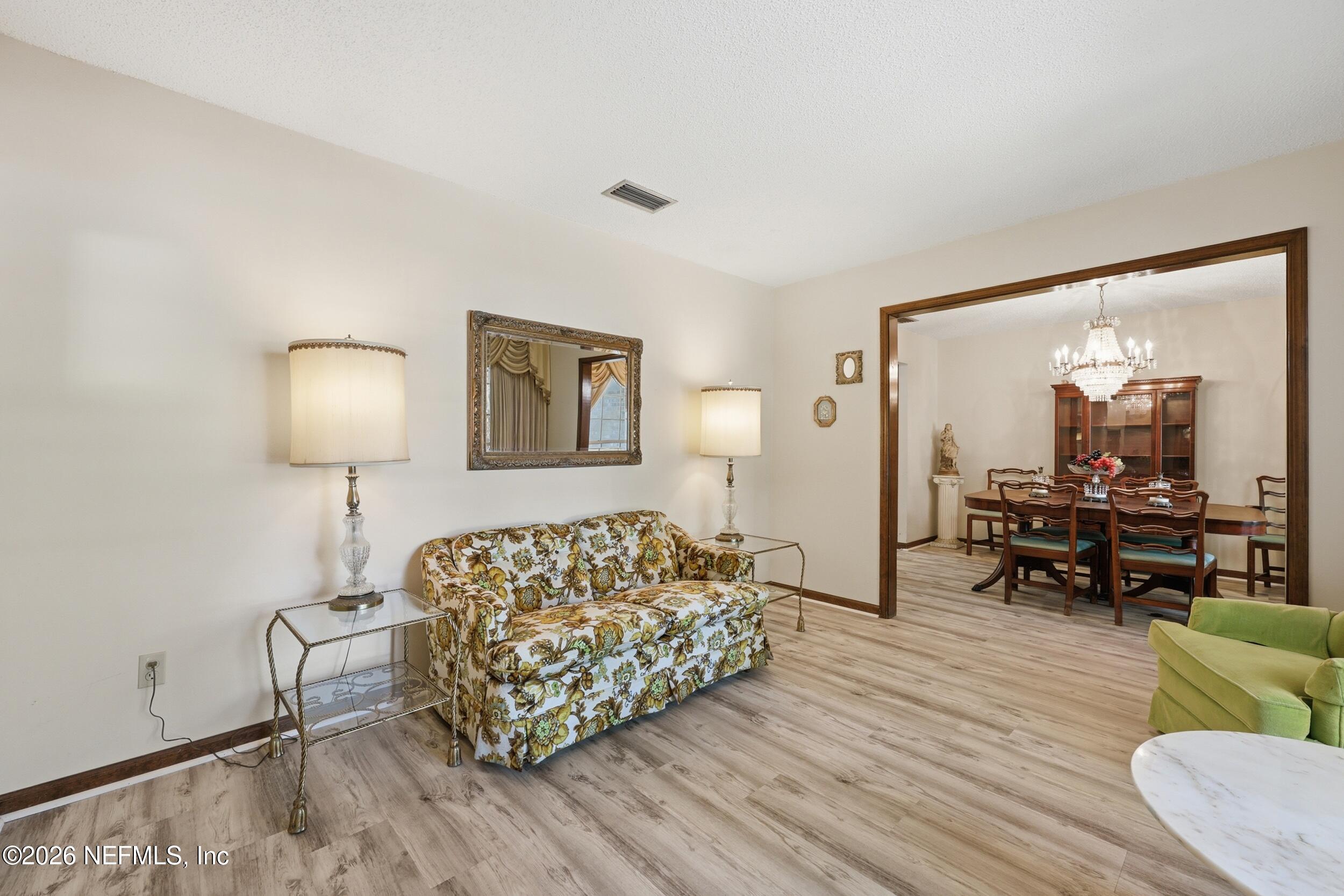 1361 BLACKHAWK Trail E