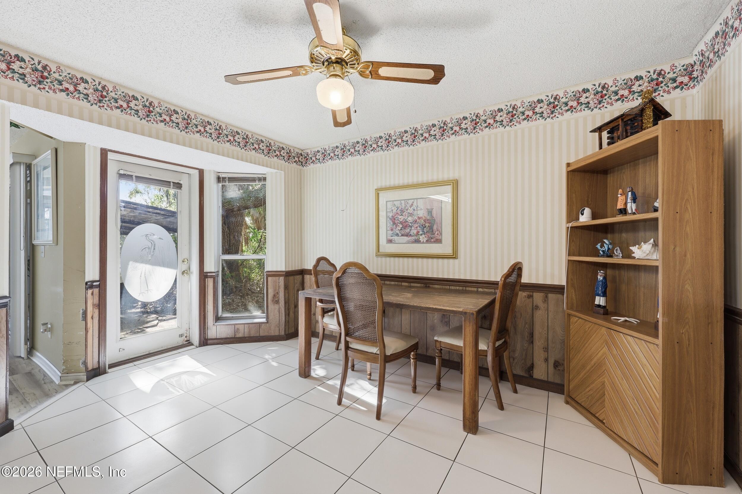 1361 BLACKHAWK Trail E