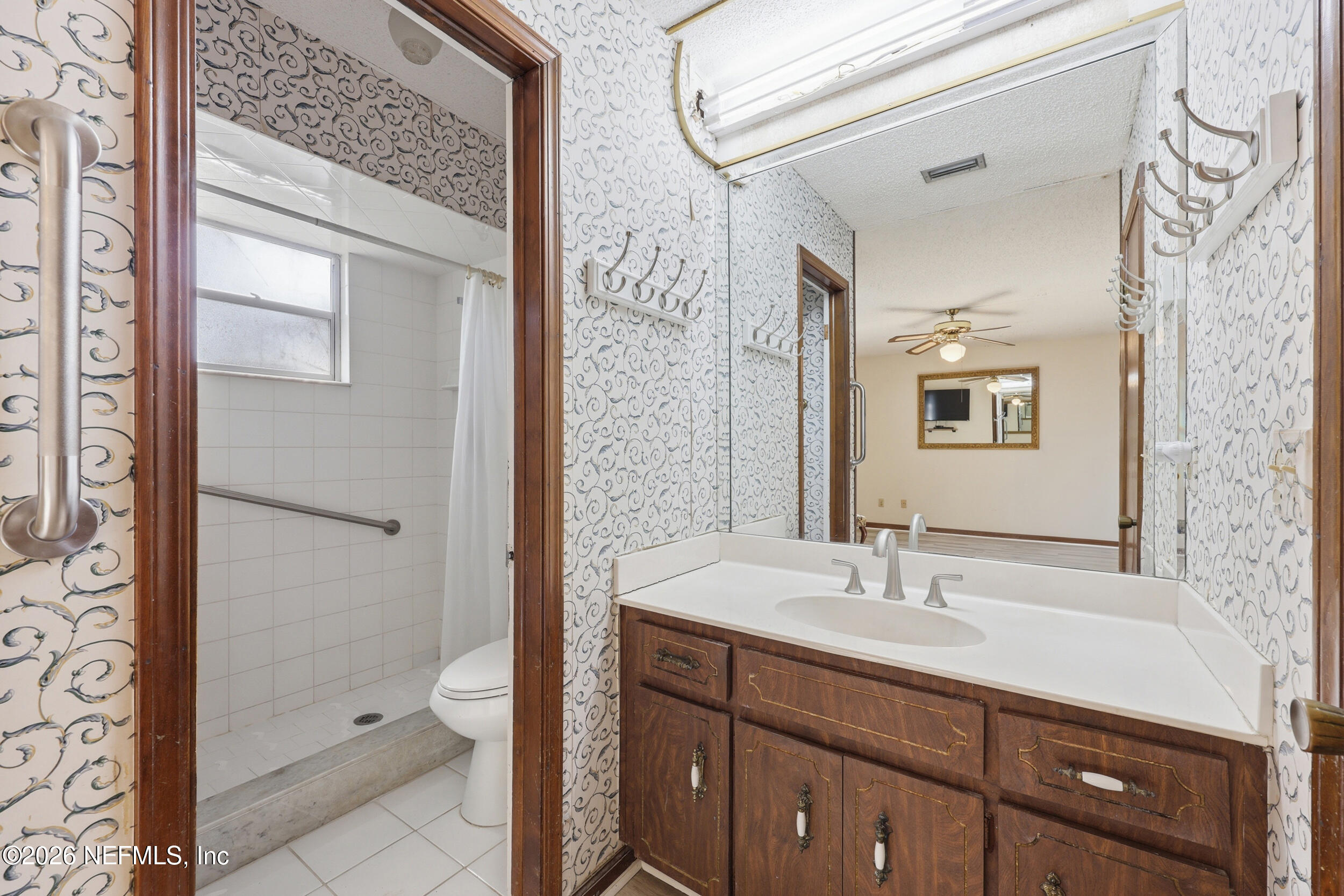 1361 BLACKHAWK Trail E