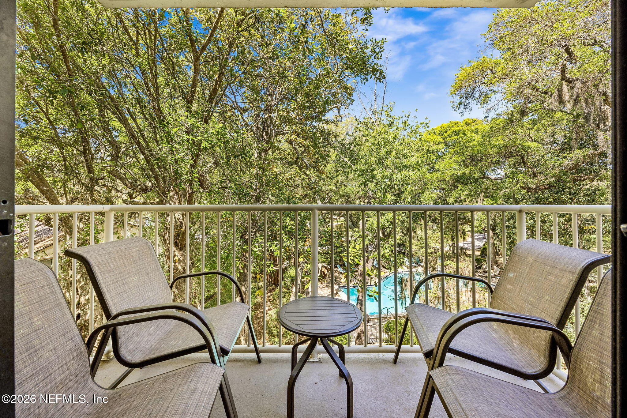 2117 BEACH WOOD Road 2117