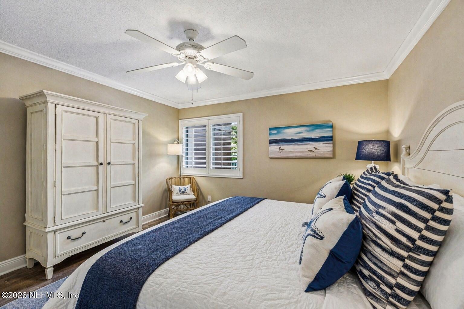 2117 BEACH WOOD Road 2117