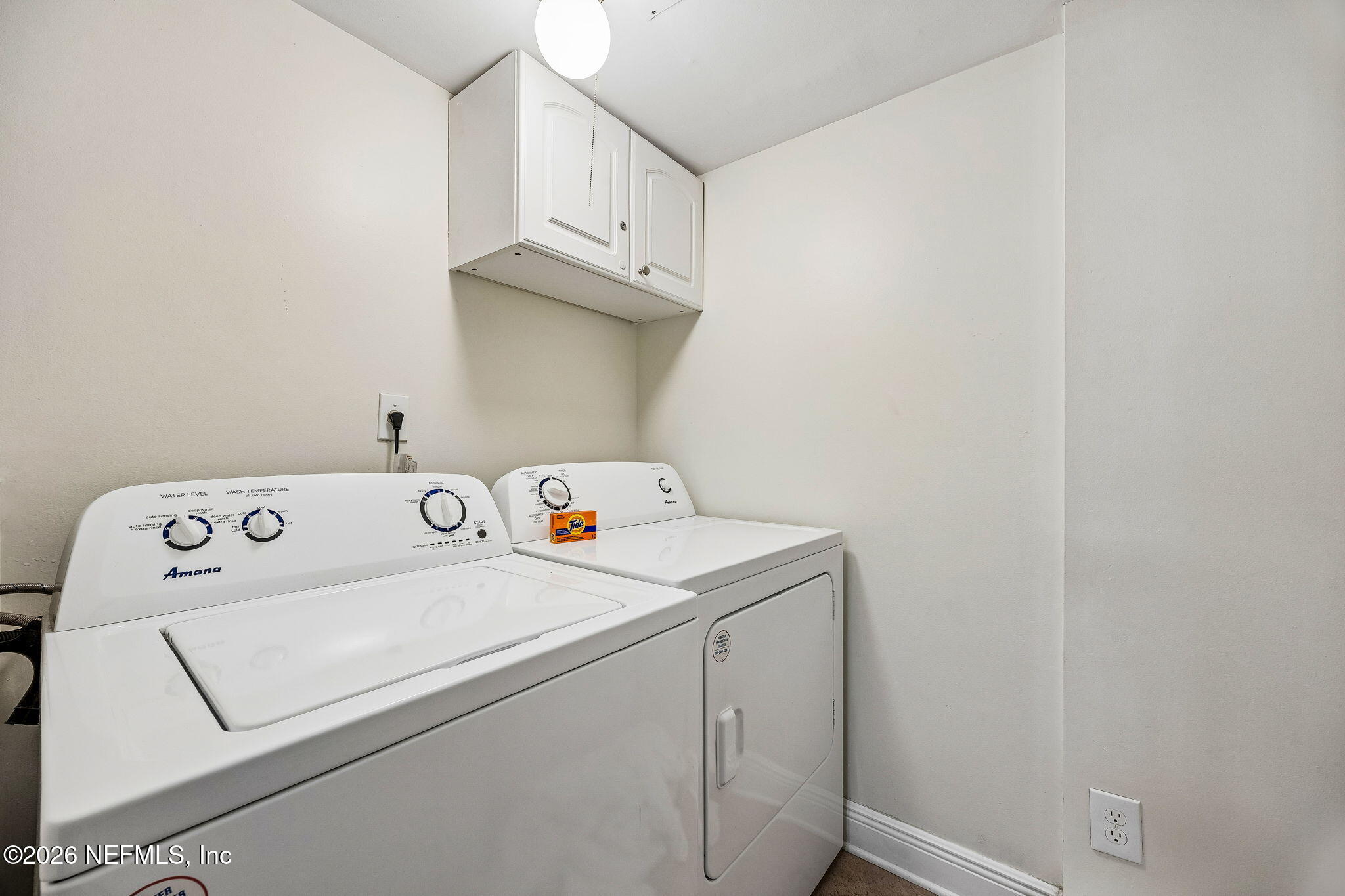 2117 BEACH WOOD Road 2117