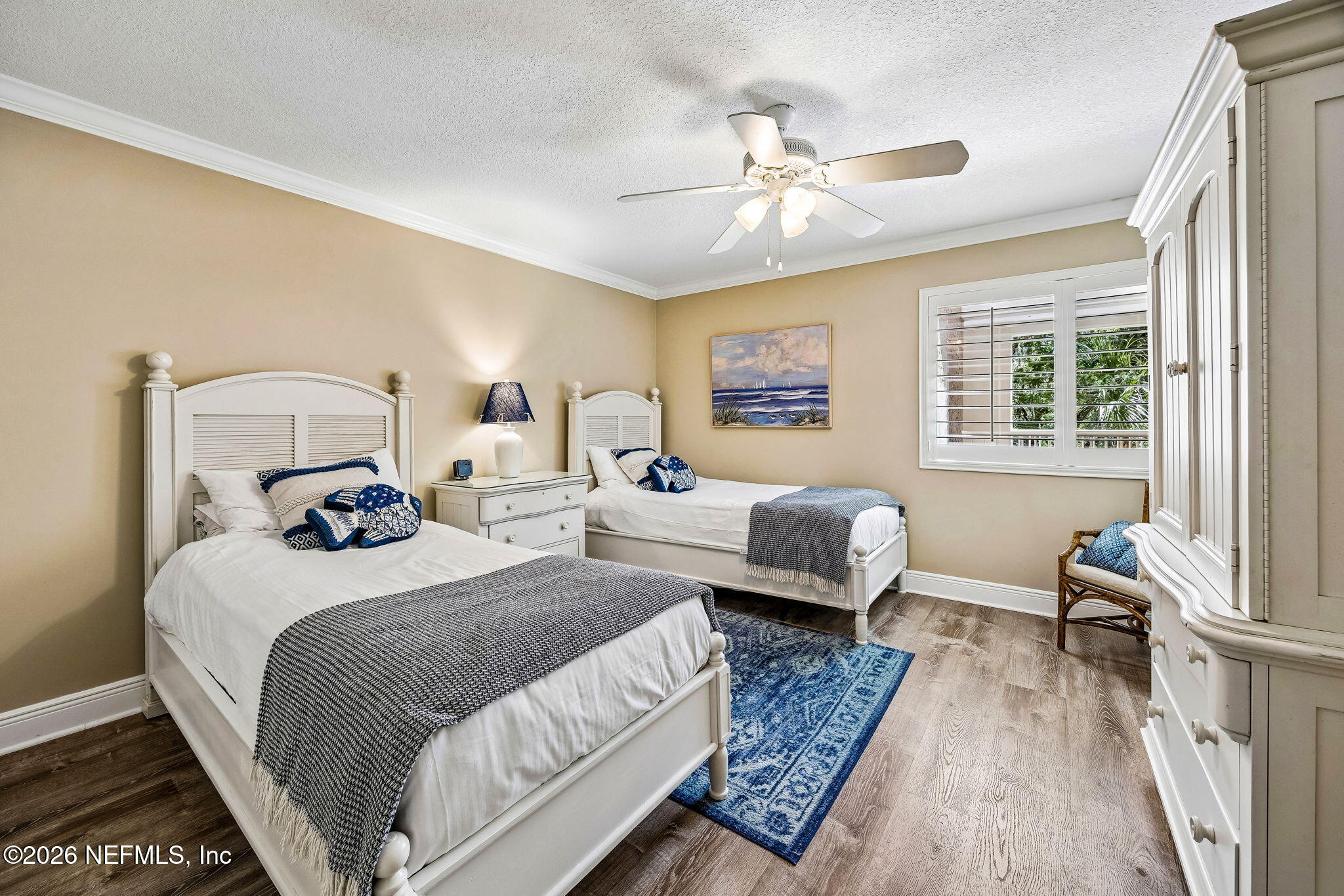 2117 BEACH WOOD Road 2117