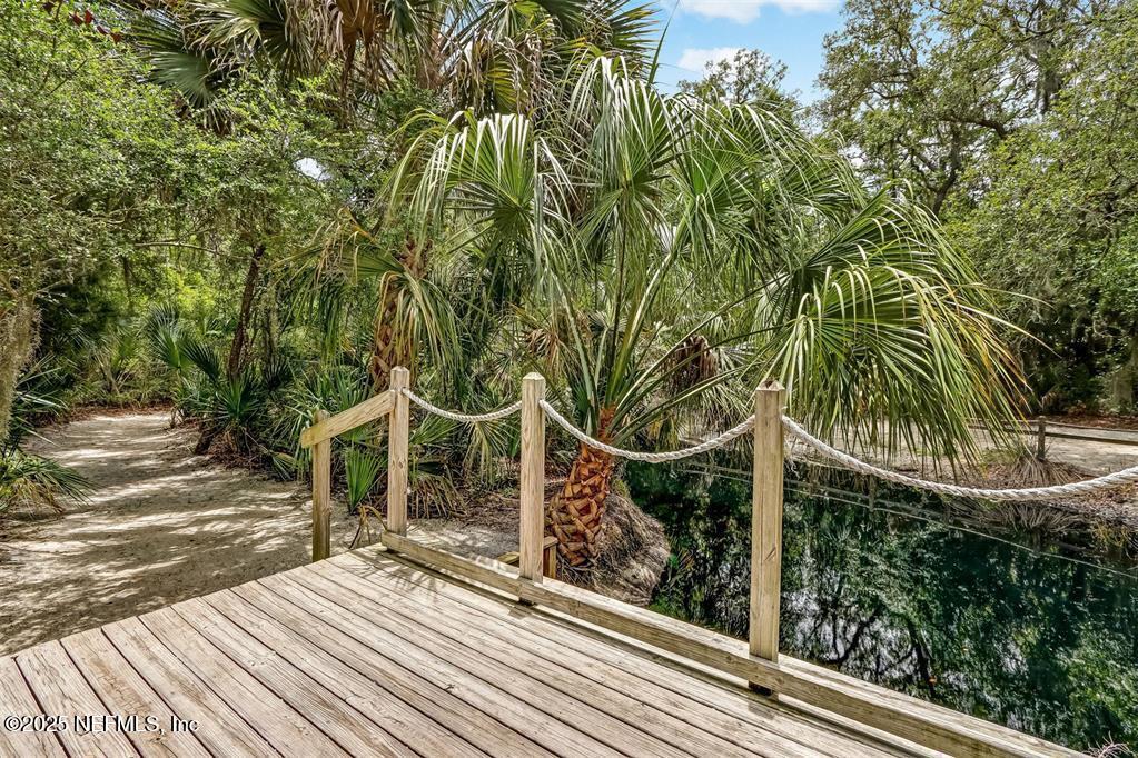 318 SANDCASTLES Court
