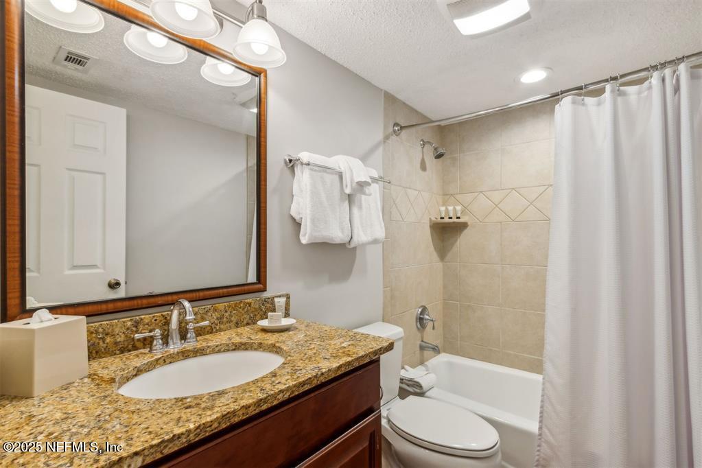 318 SANDCASTLES Court