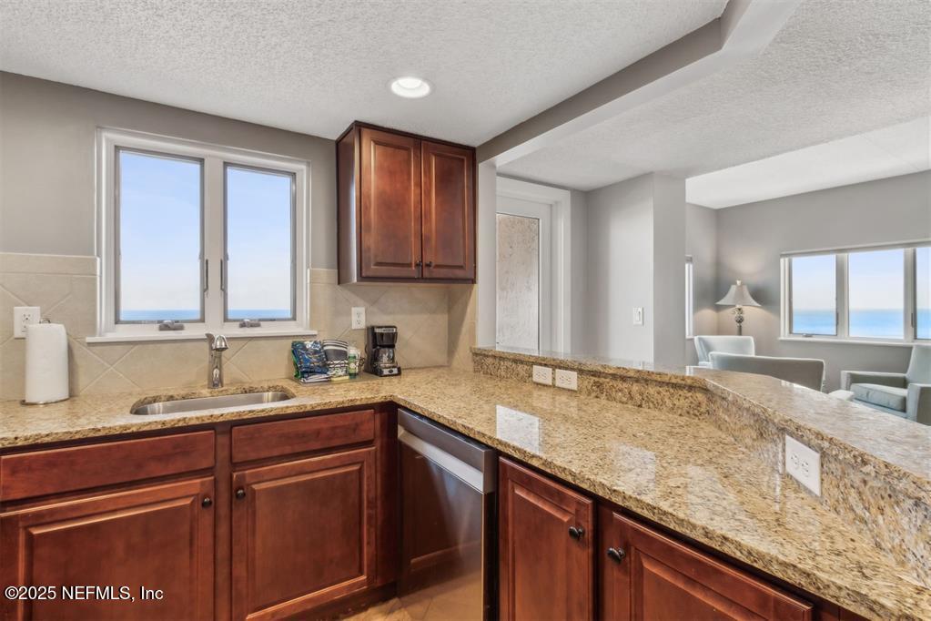 318 SANDCASTLES Court