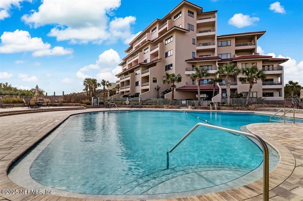 318 SANDCASTLES Court