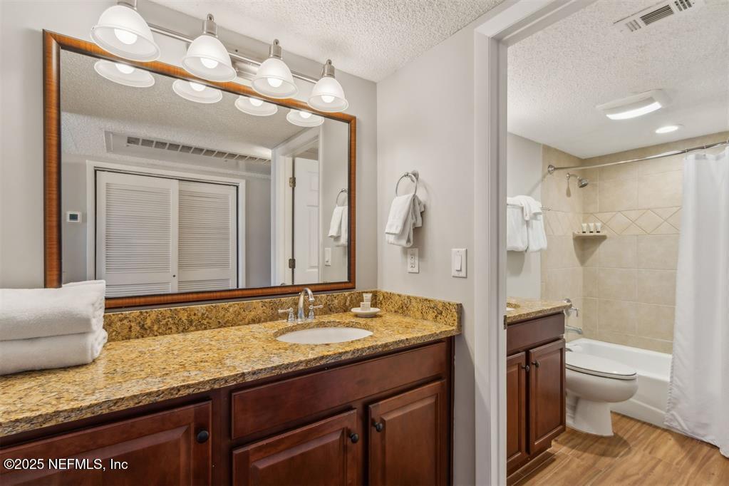 318 SANDCASTLES Court
