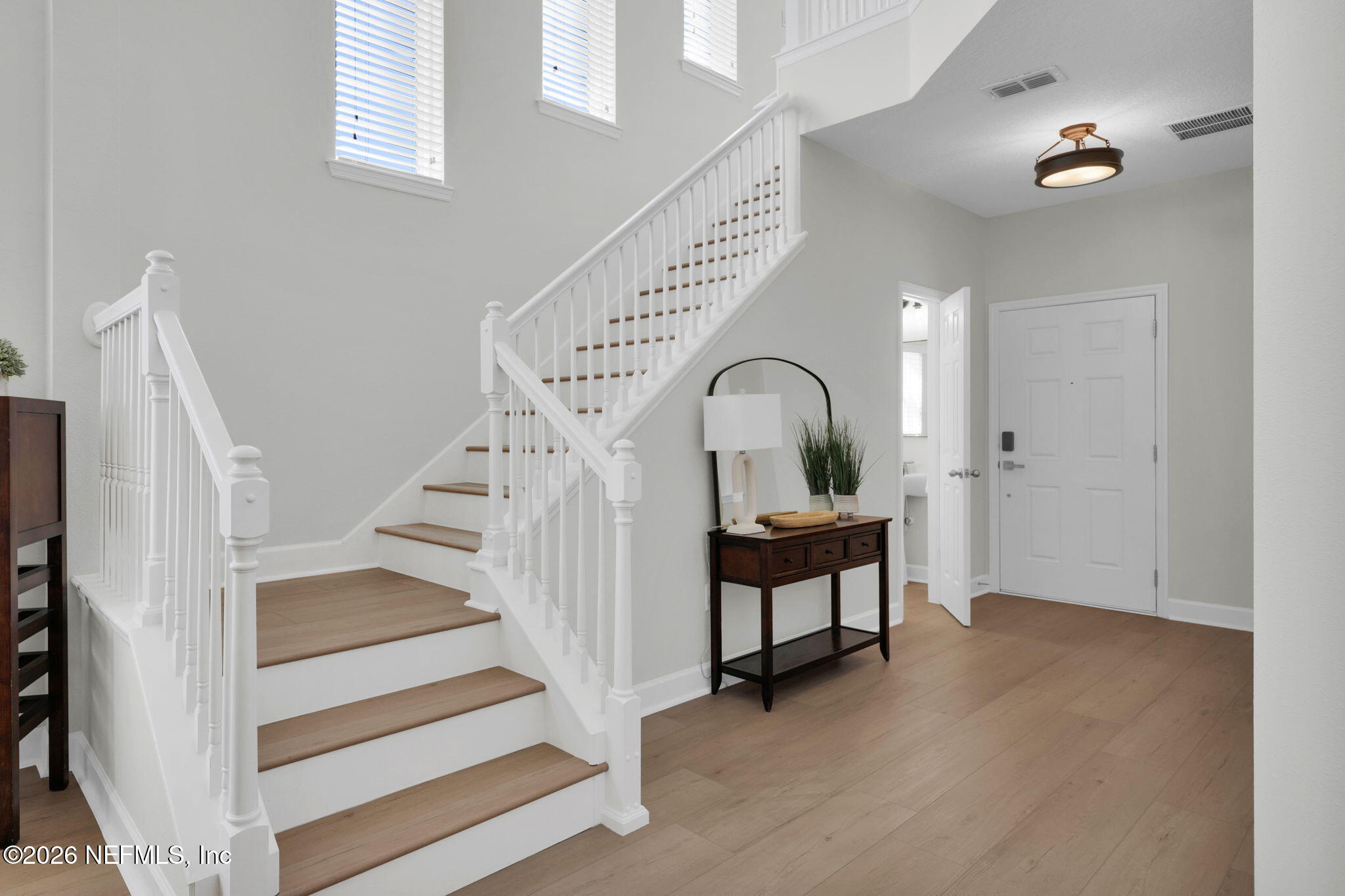 632 HOWLAND Drive