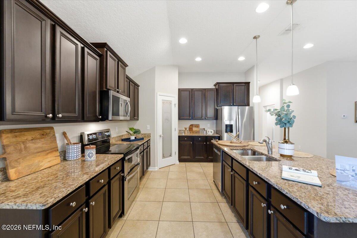 16088 GARRETT GROVE Court