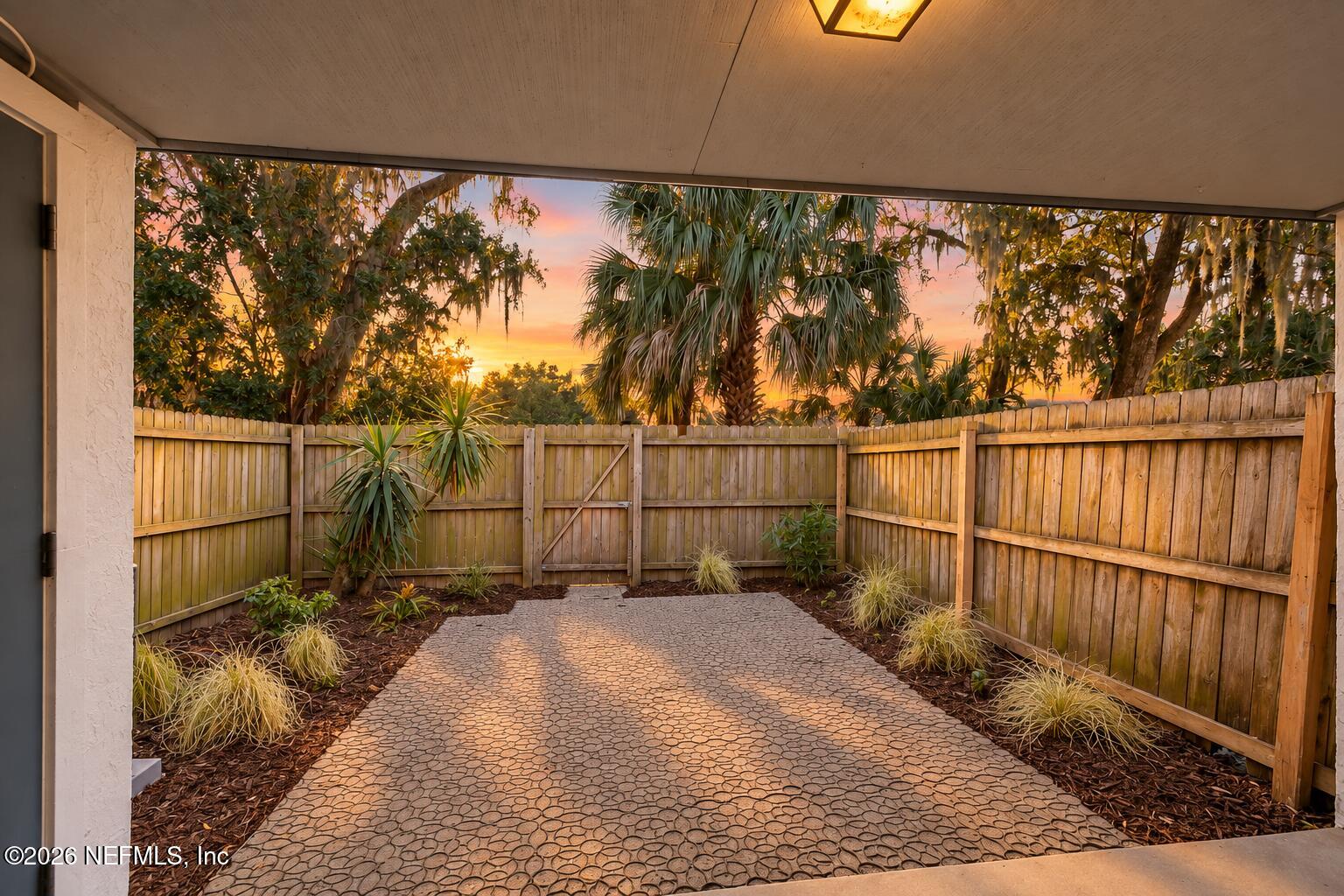 1210 WONDERWOOD Drive