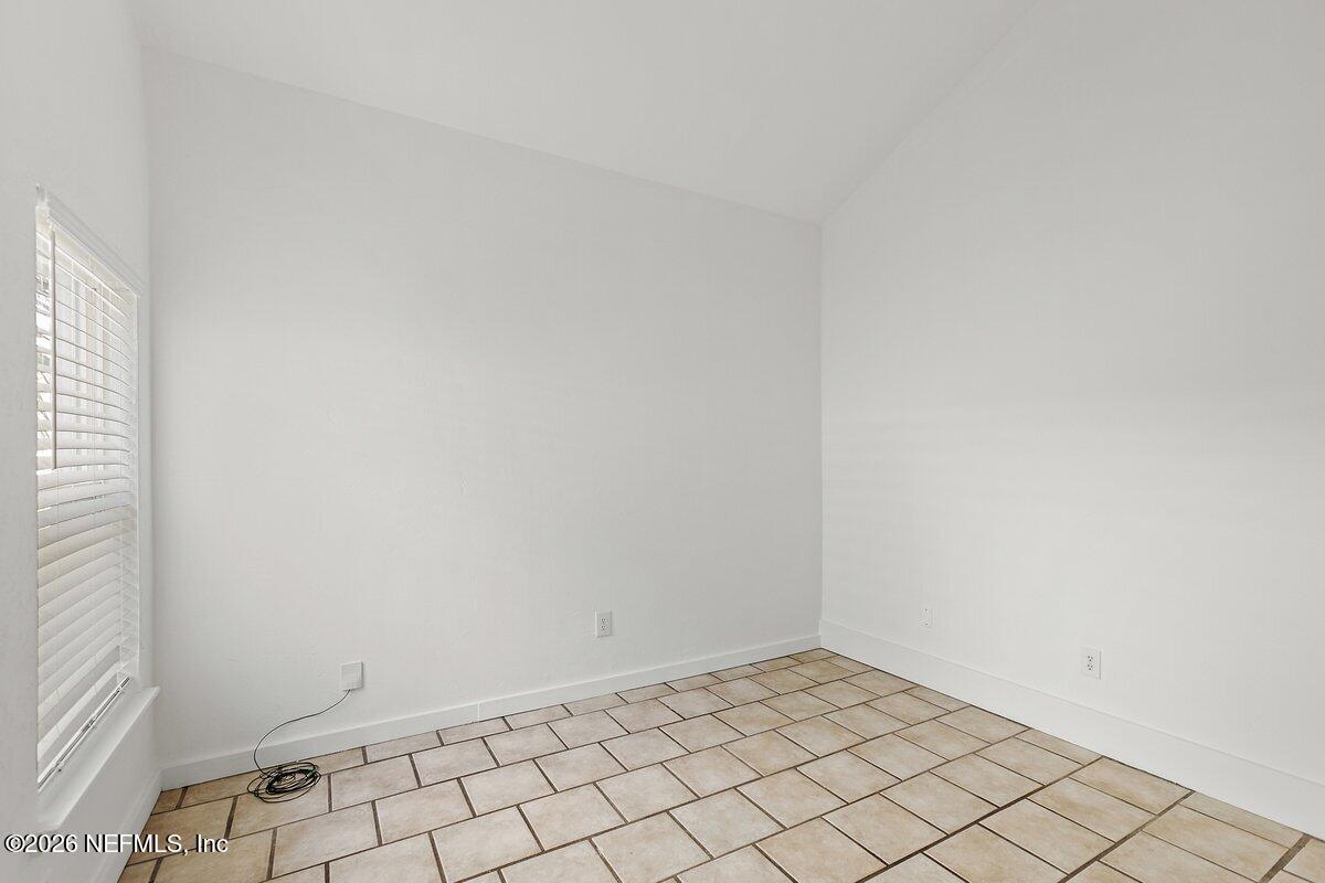 1210 WONDERWOOD Drive
