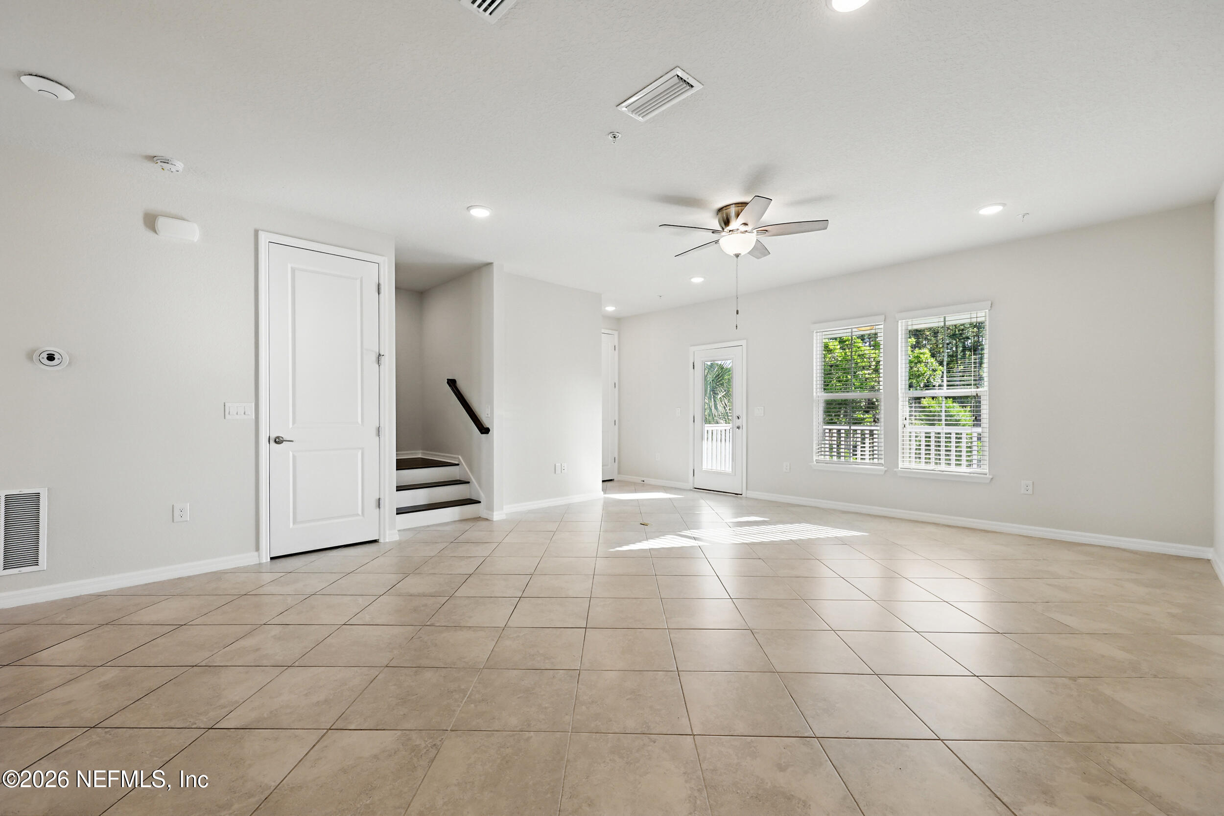 39 FALLING WATER Court