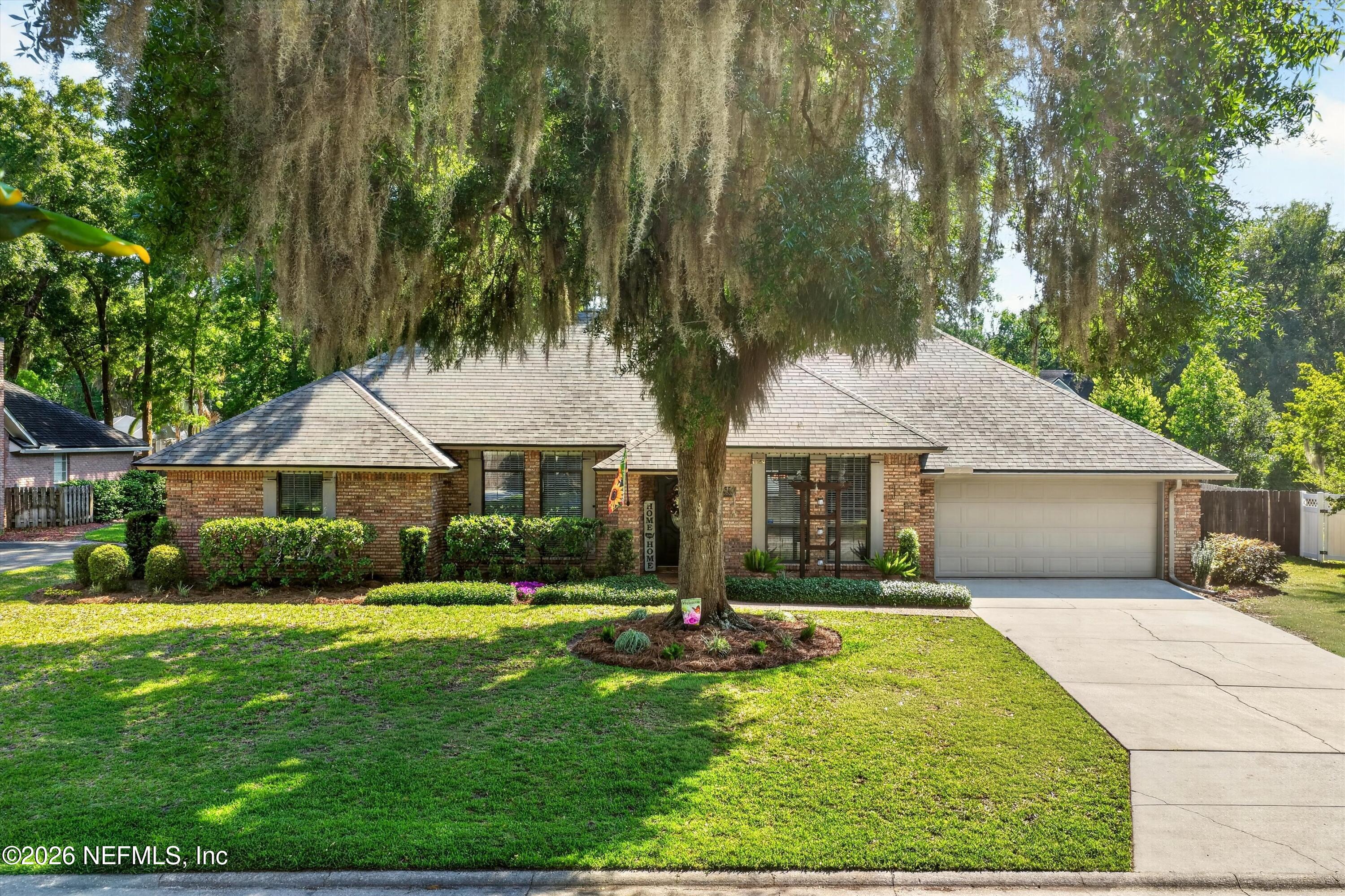 13832 CARTERS GROVE Lane