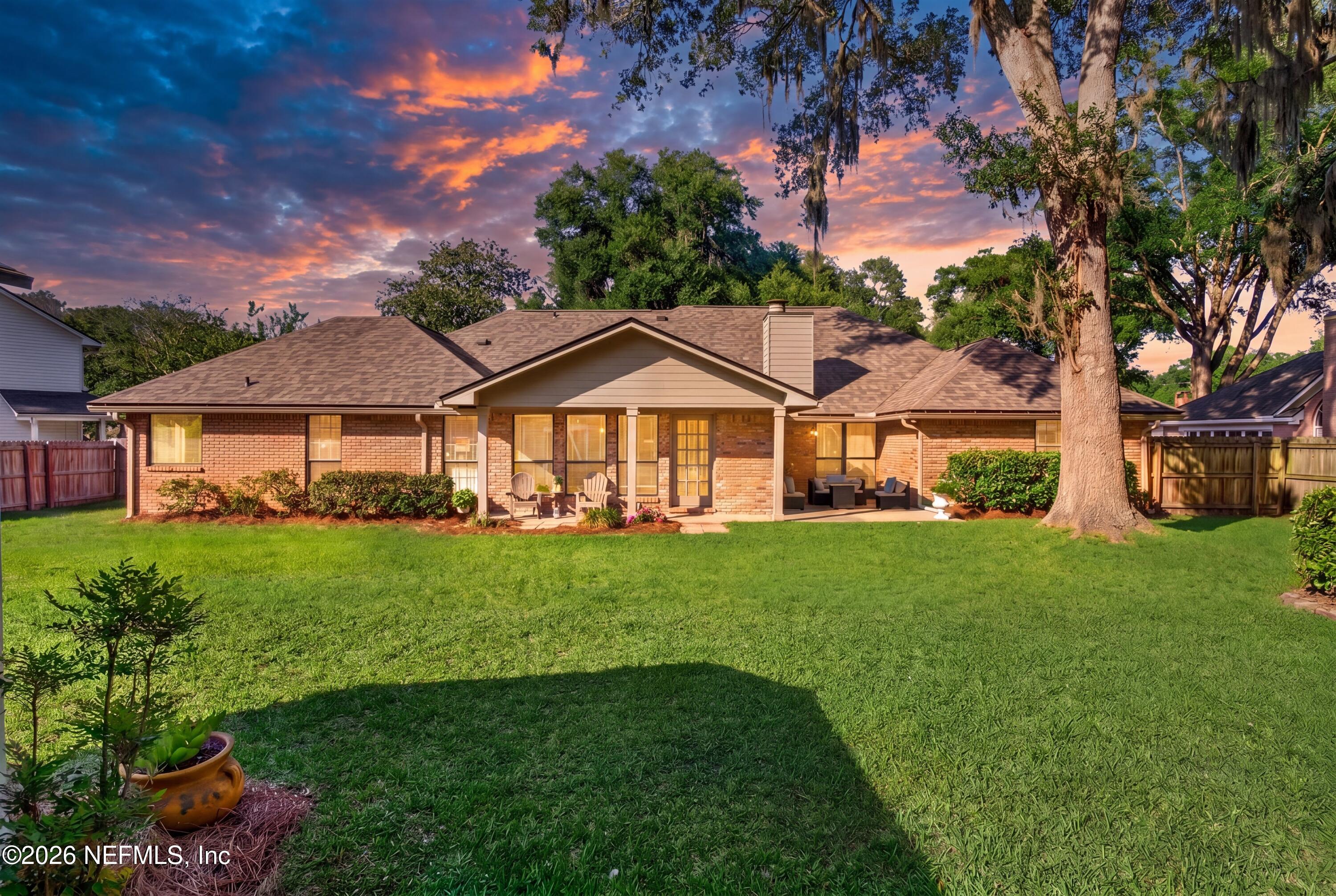 13832 CARTERS GROVE Lane