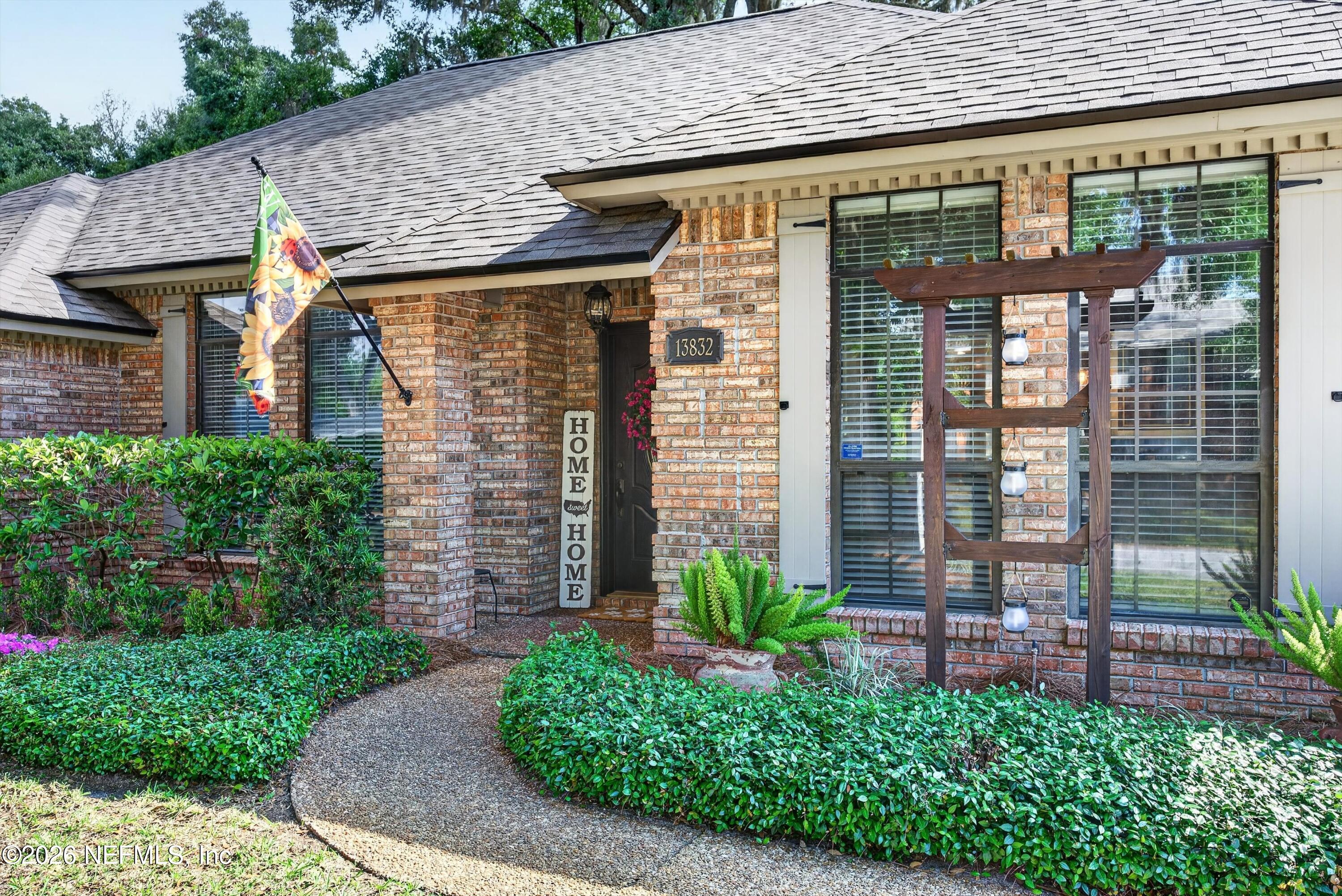 13832 CARTERS GROVE Lane