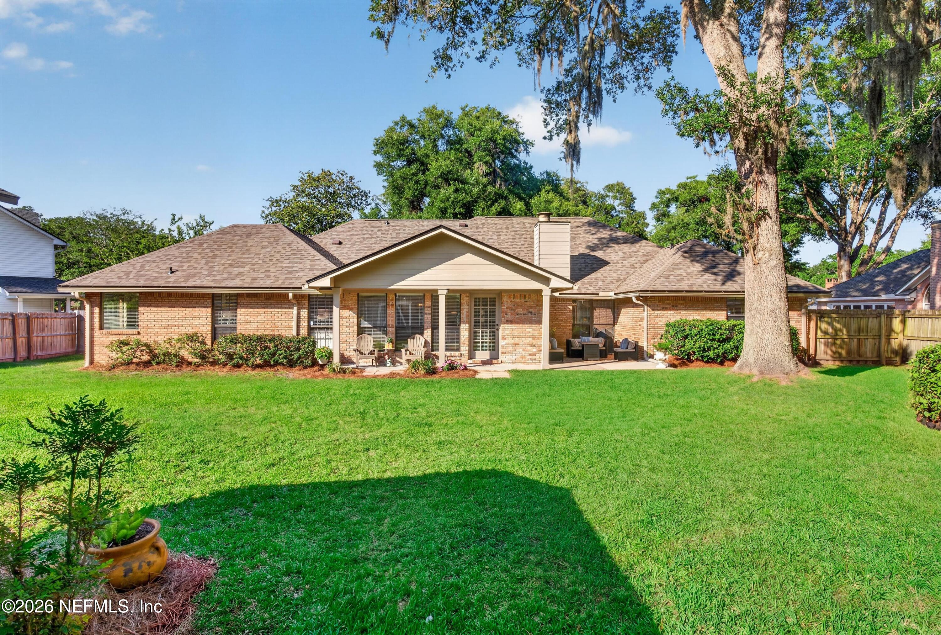 13832 CARTERS GROVE Lane