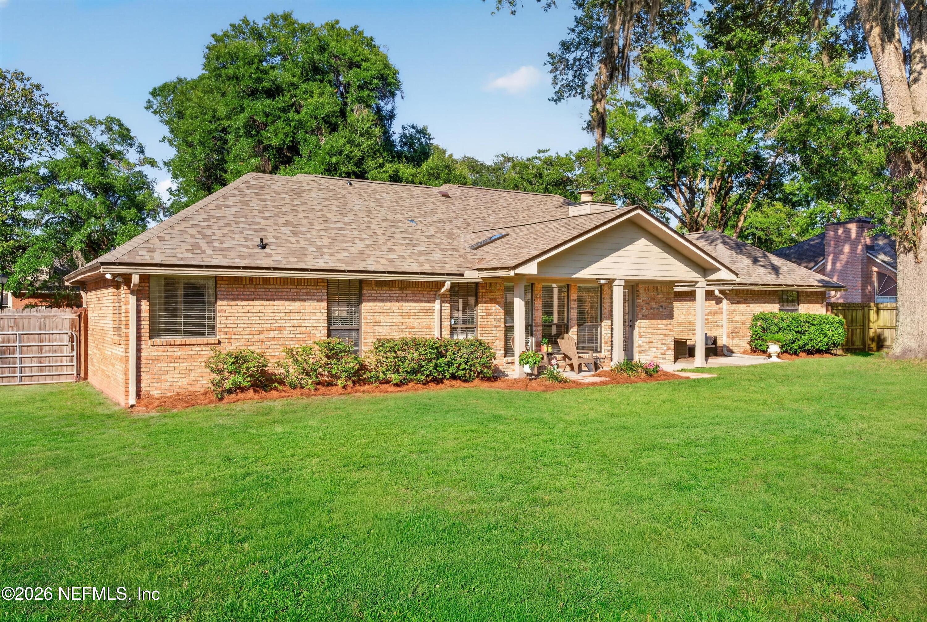 13832 CARTERS GROVE Lane
