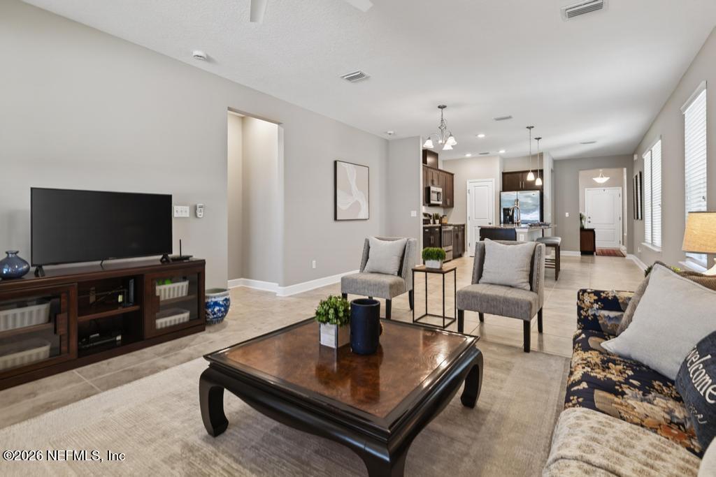 73 FOREST EDGE Drive, St. Johns