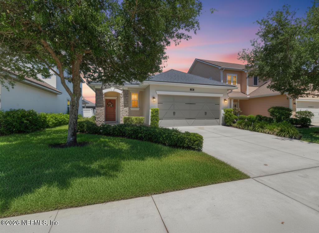 73 FOREST EDGE Drive, St. Johns