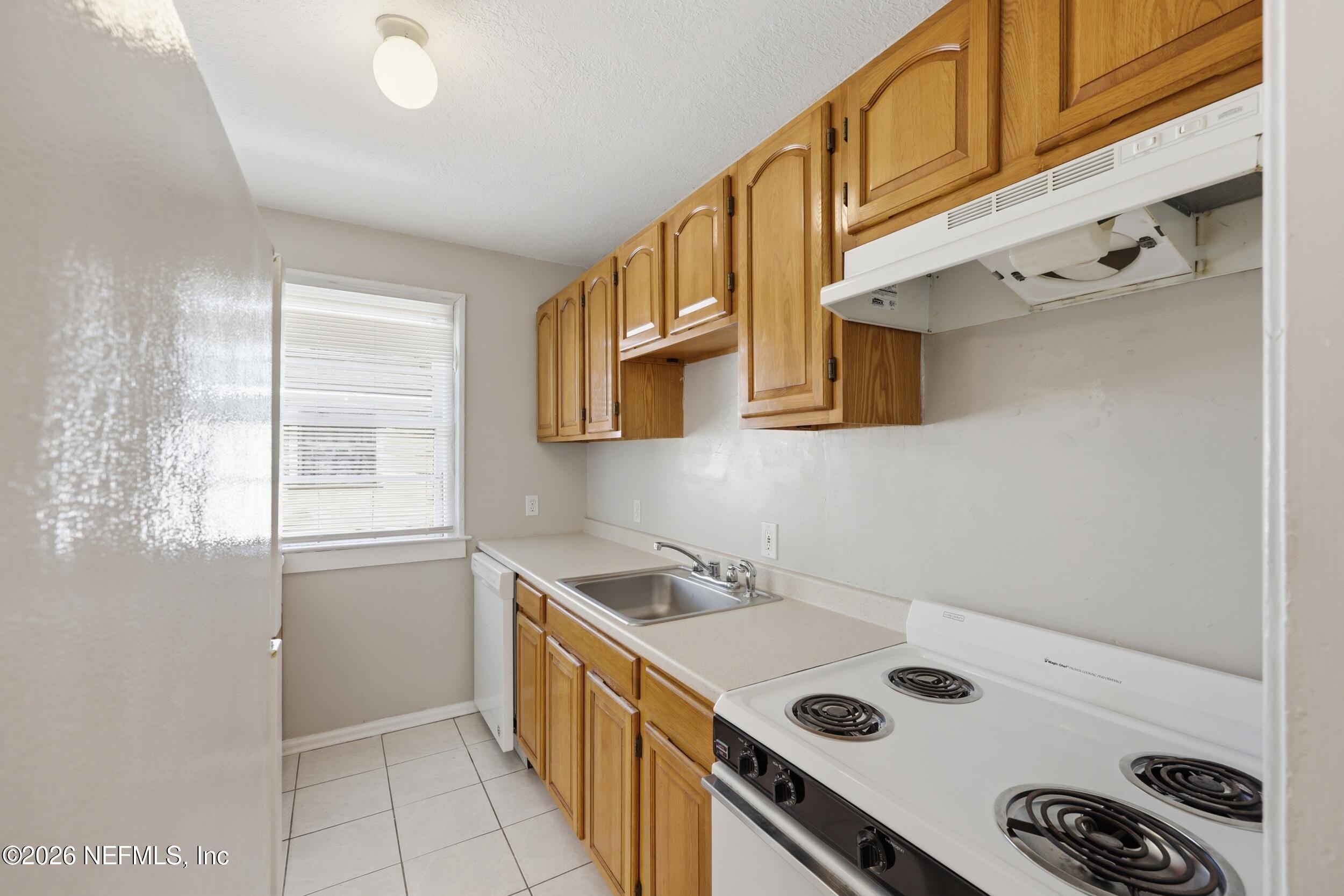 2614 COLLEGE Street 1-4