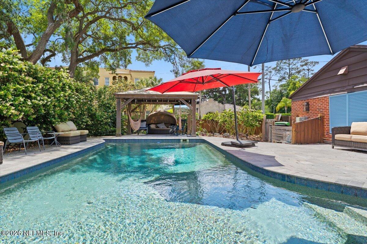 3338 RIVERSIDE Avenue