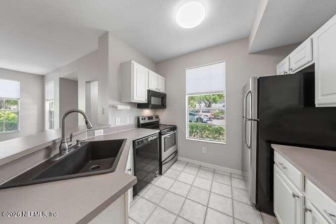 13703 RICHMOND PARK Drive N 3302