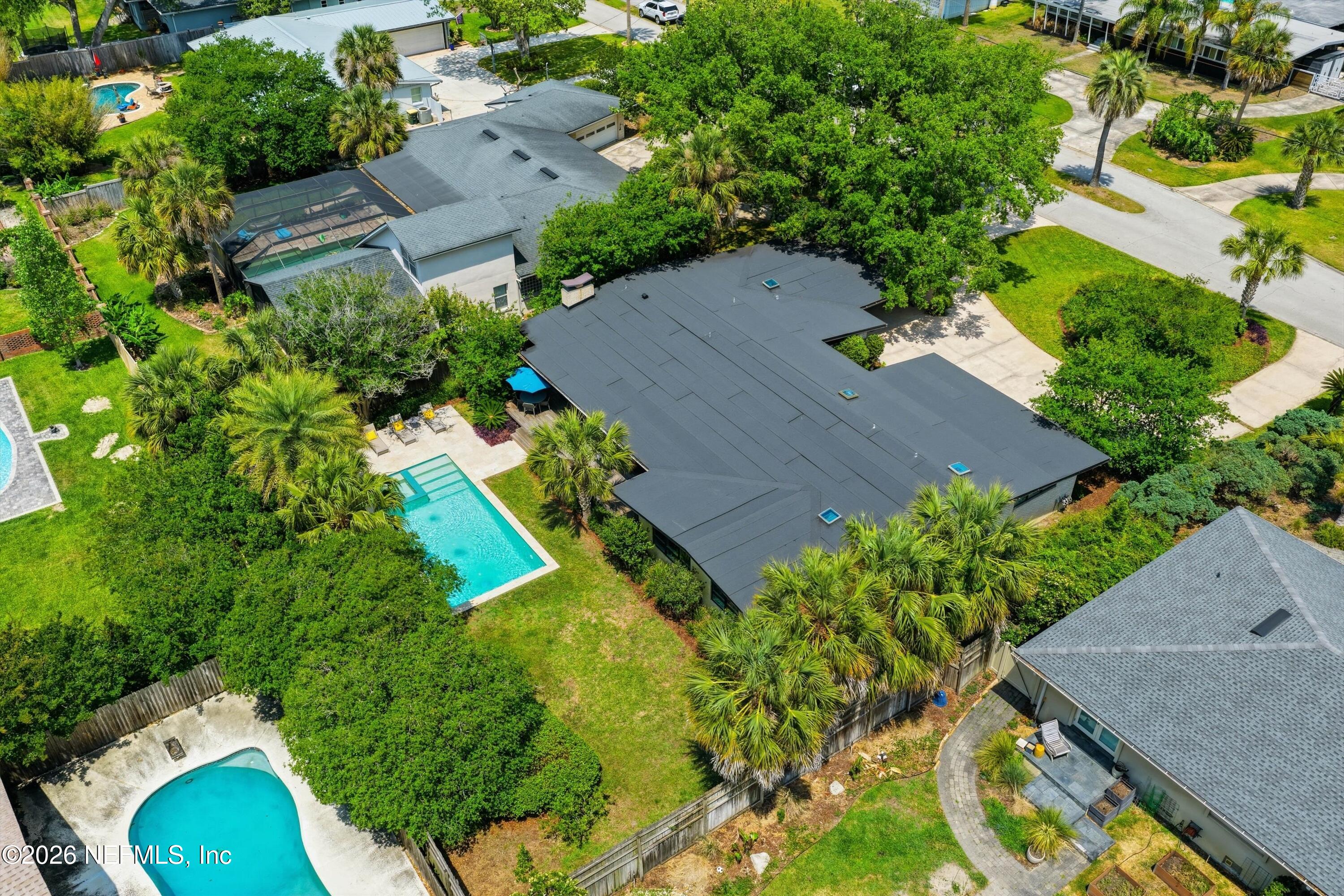 948 OLD GROVE MANOR Manor