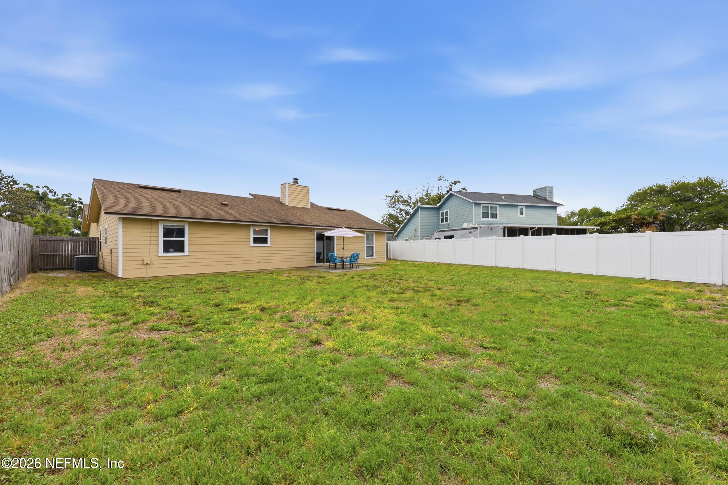 2550 OAKVIEW Drive