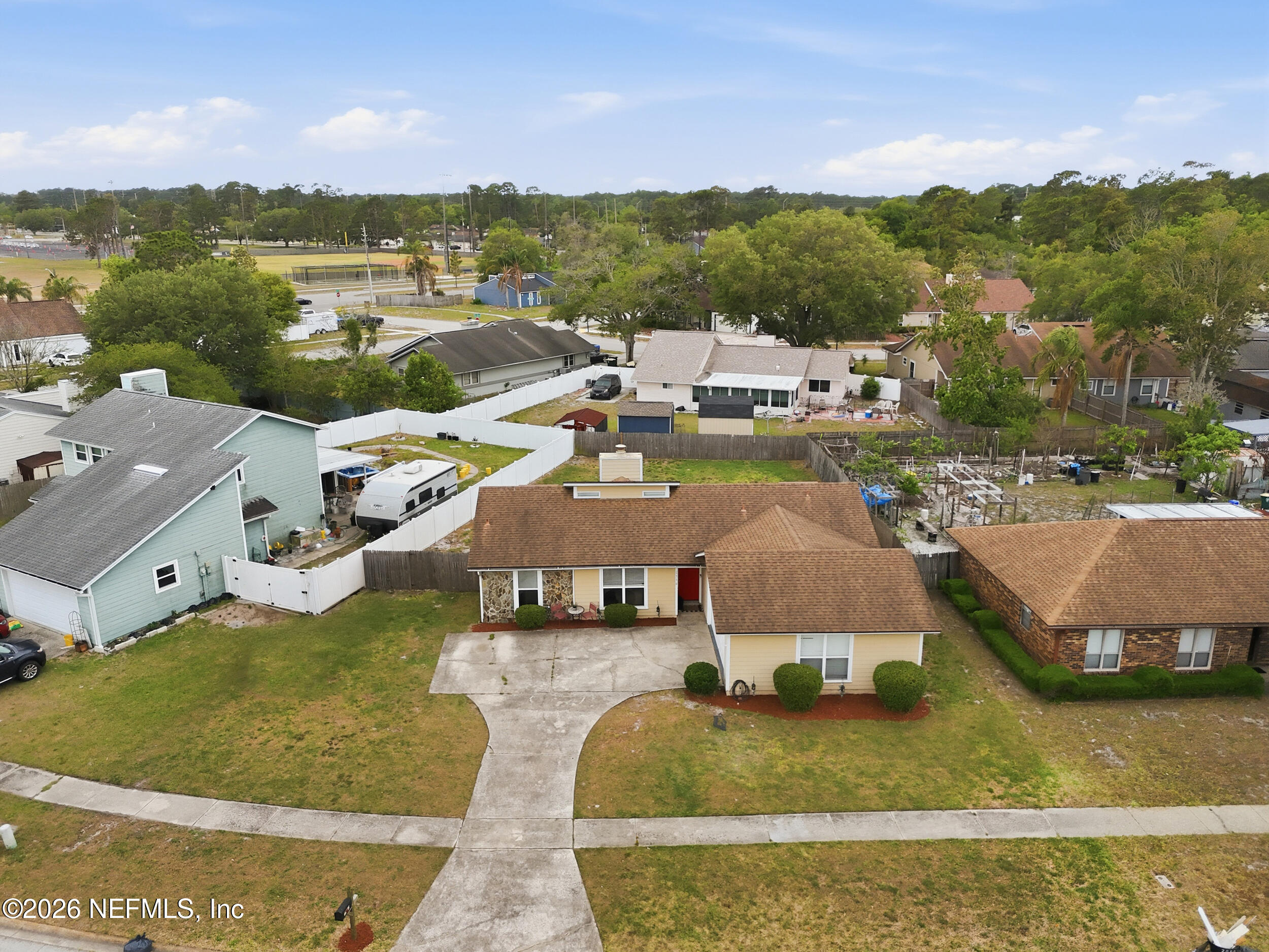 2550 OAKVIEW Drive