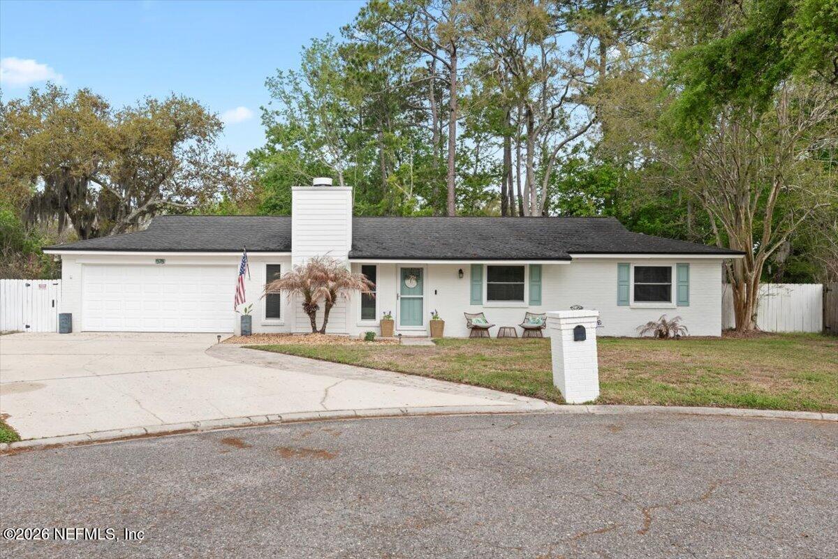 578 PEREGRINE Court
