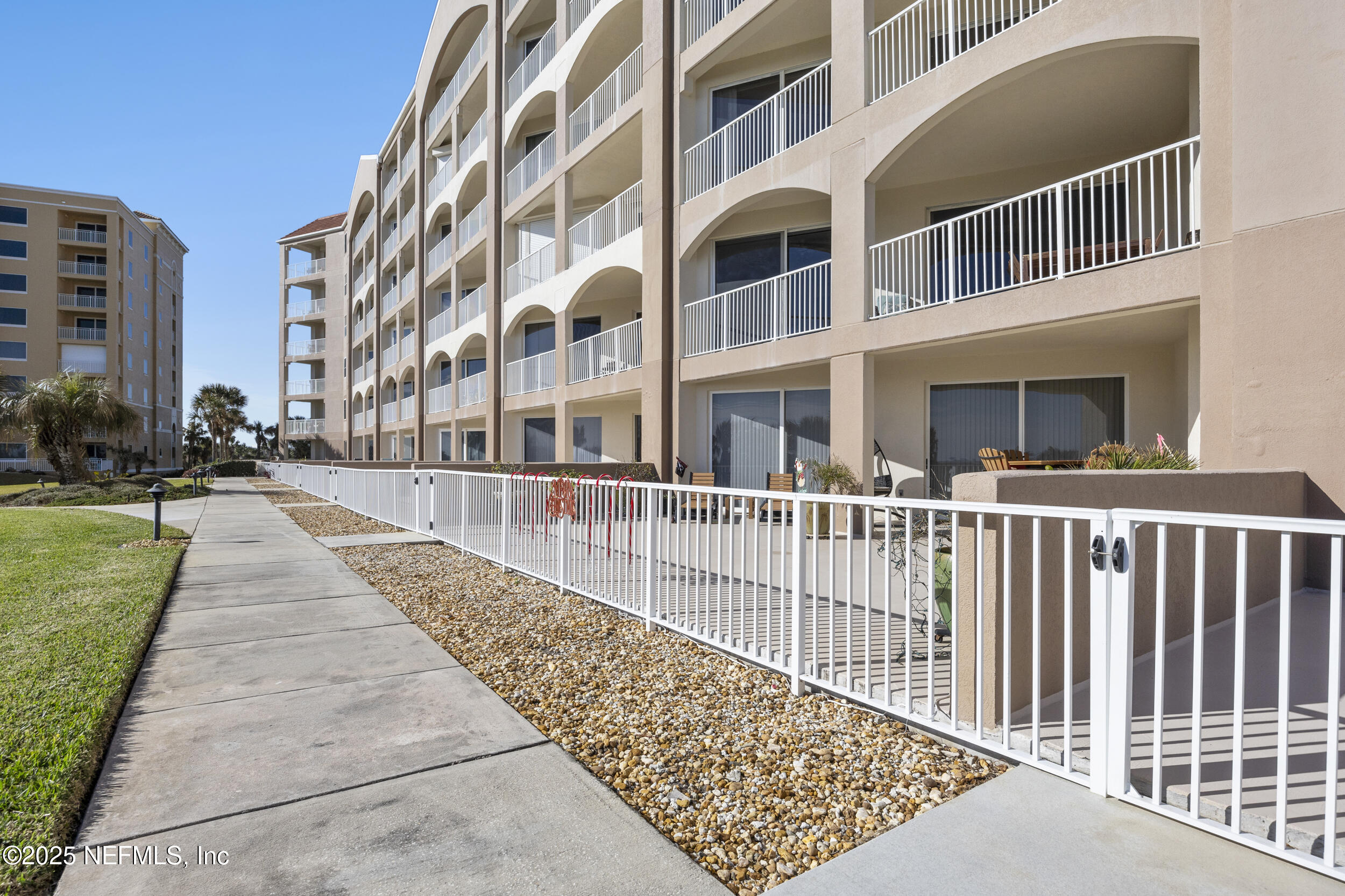 104 SURFVIEW Drive 2203