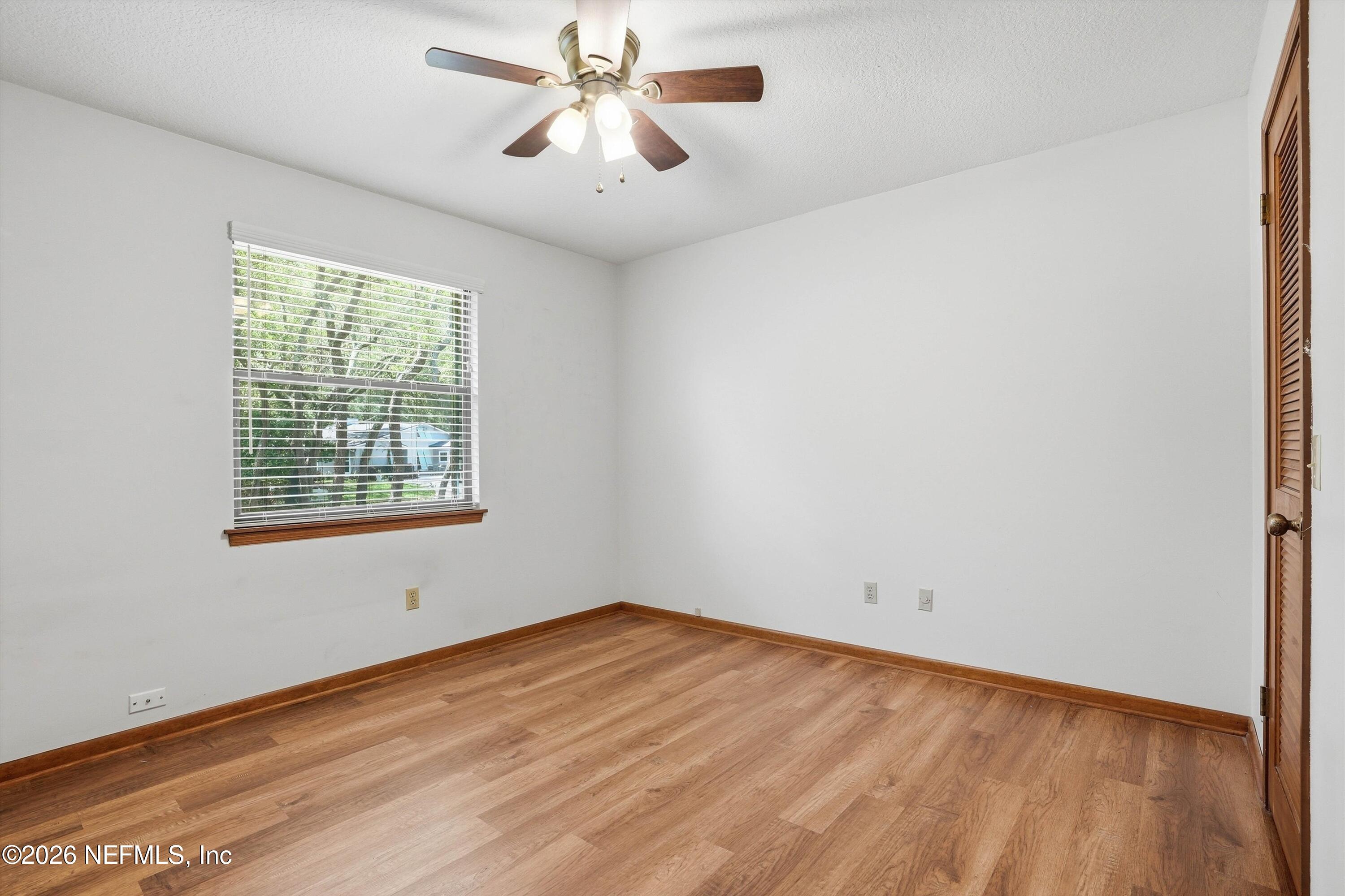 1528 LEEWARD Lane